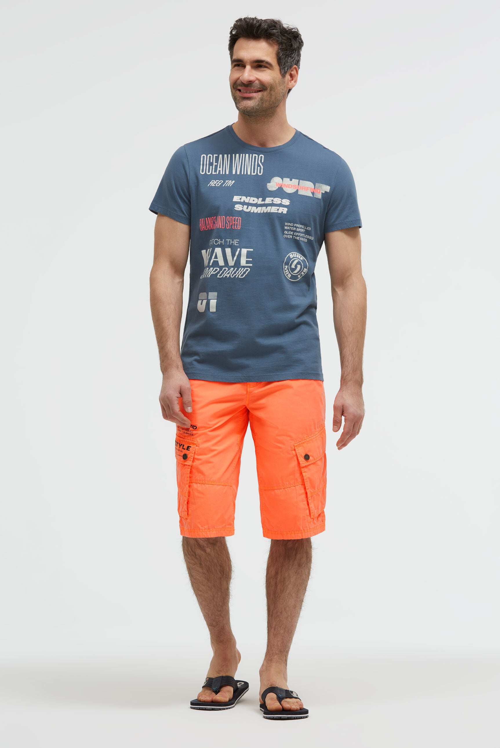 T-shirt z okrągłym dekoltem i grafiką