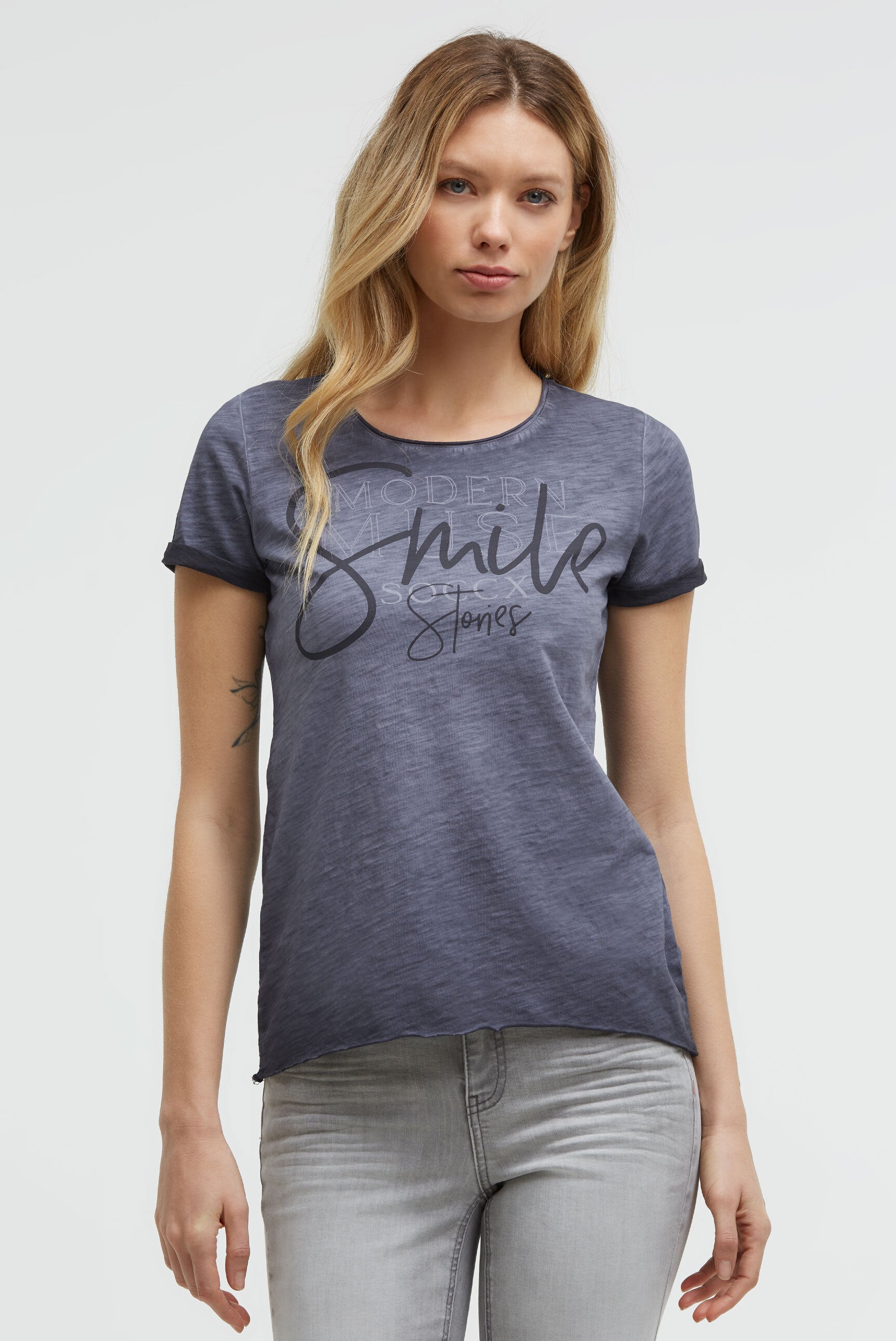 Postarzany T-shirt z okrągłym dekoltem i grafką