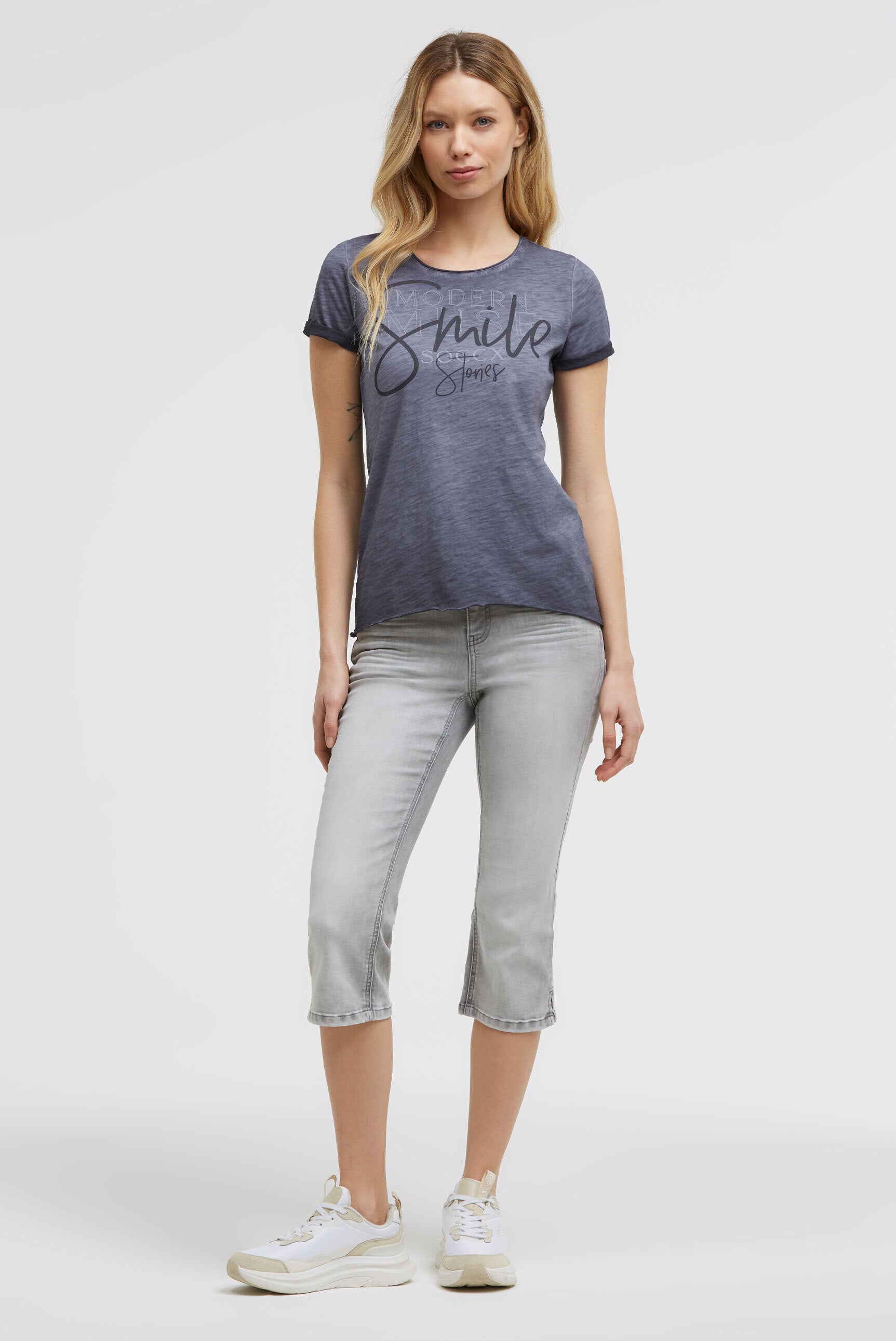 Postarzany T-shirt z okrągłym dekoltem i grafką