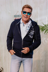 Rozpinana bluza z kapturem i nadrukiem na rękawie