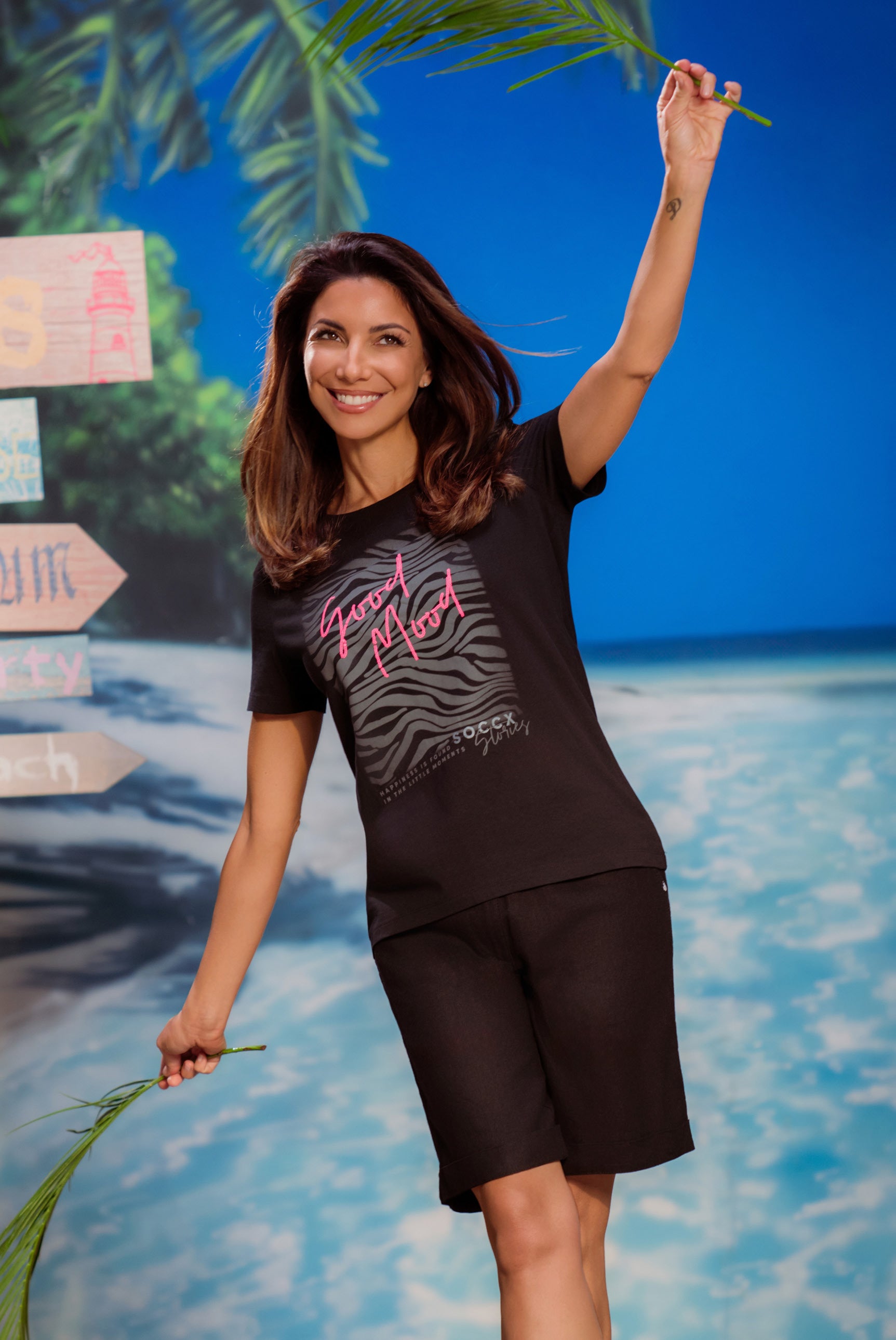 T-shirt z okrągłym dekoltem i grafiką