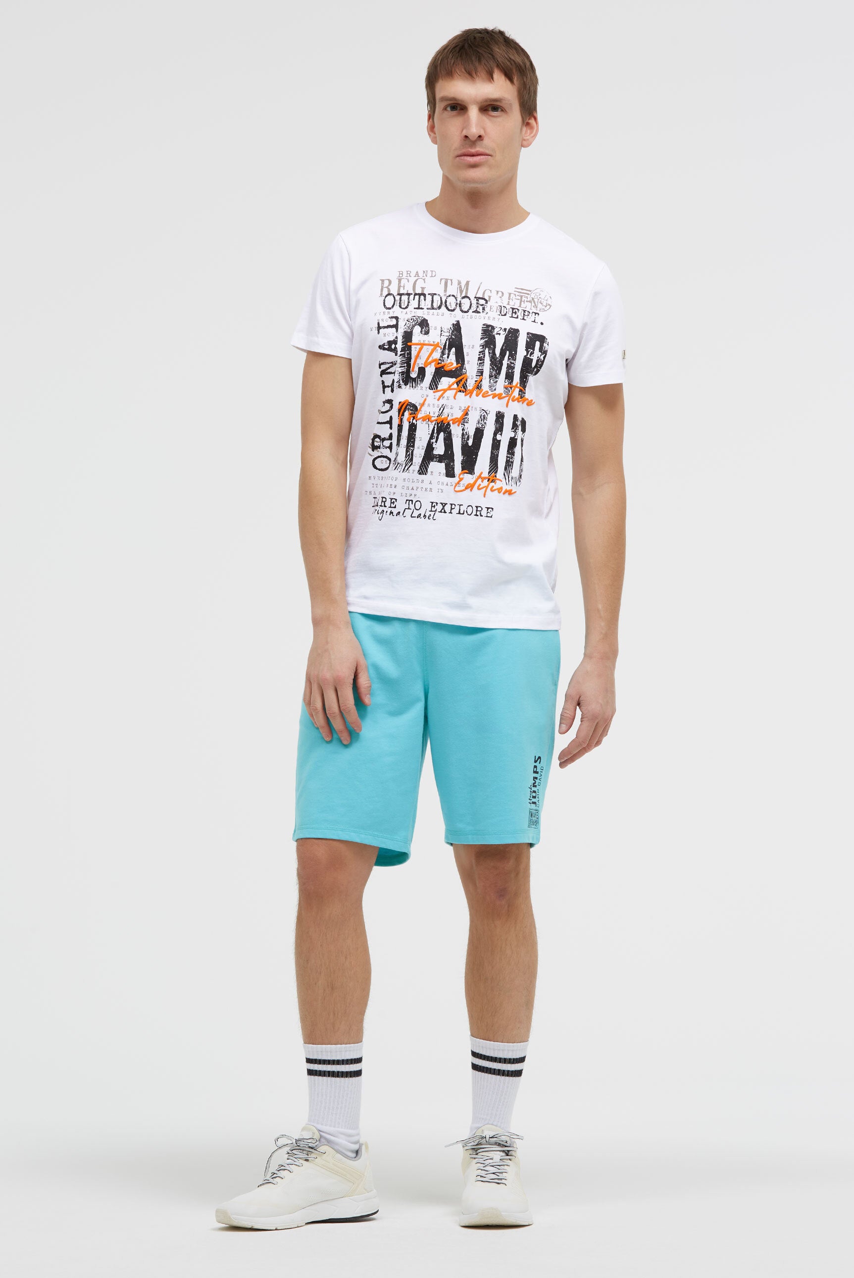 Basic Sweatshorts mit Label Print