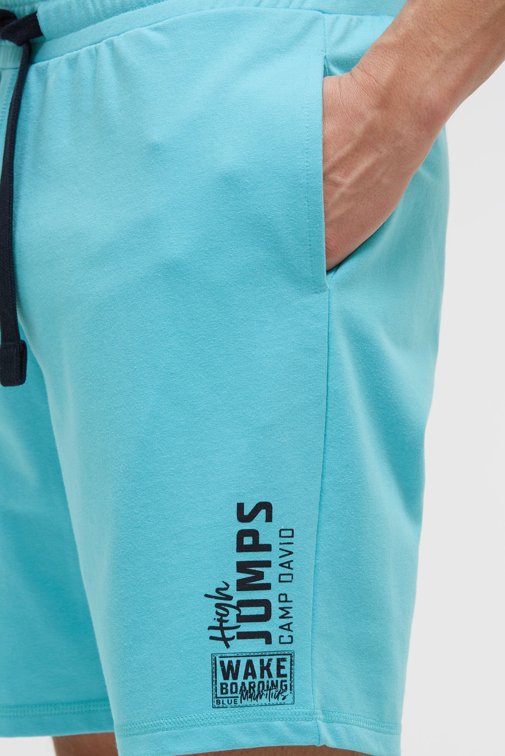 Basic Sweatshorts mit Label Print