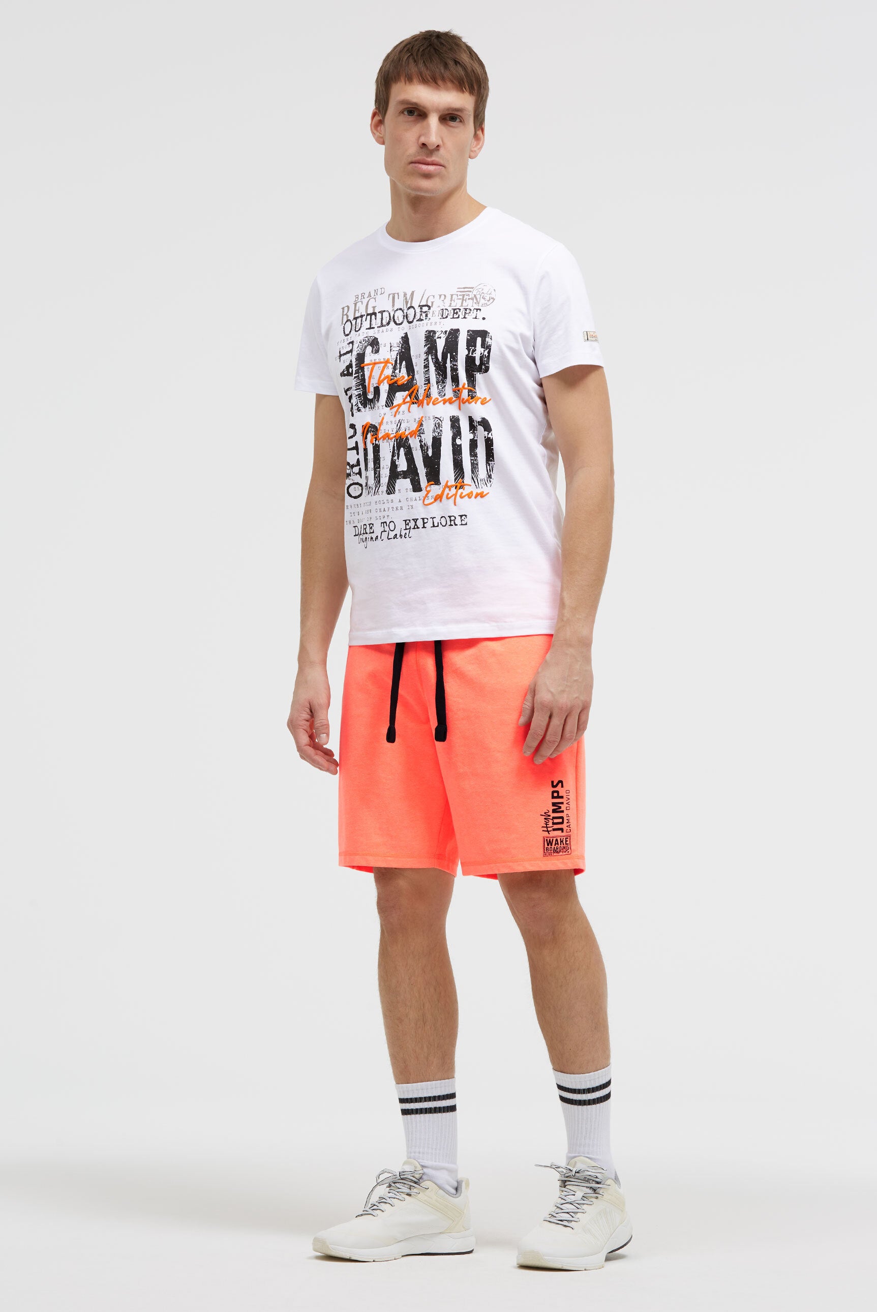 Basic Sweatshorts mit Label Print