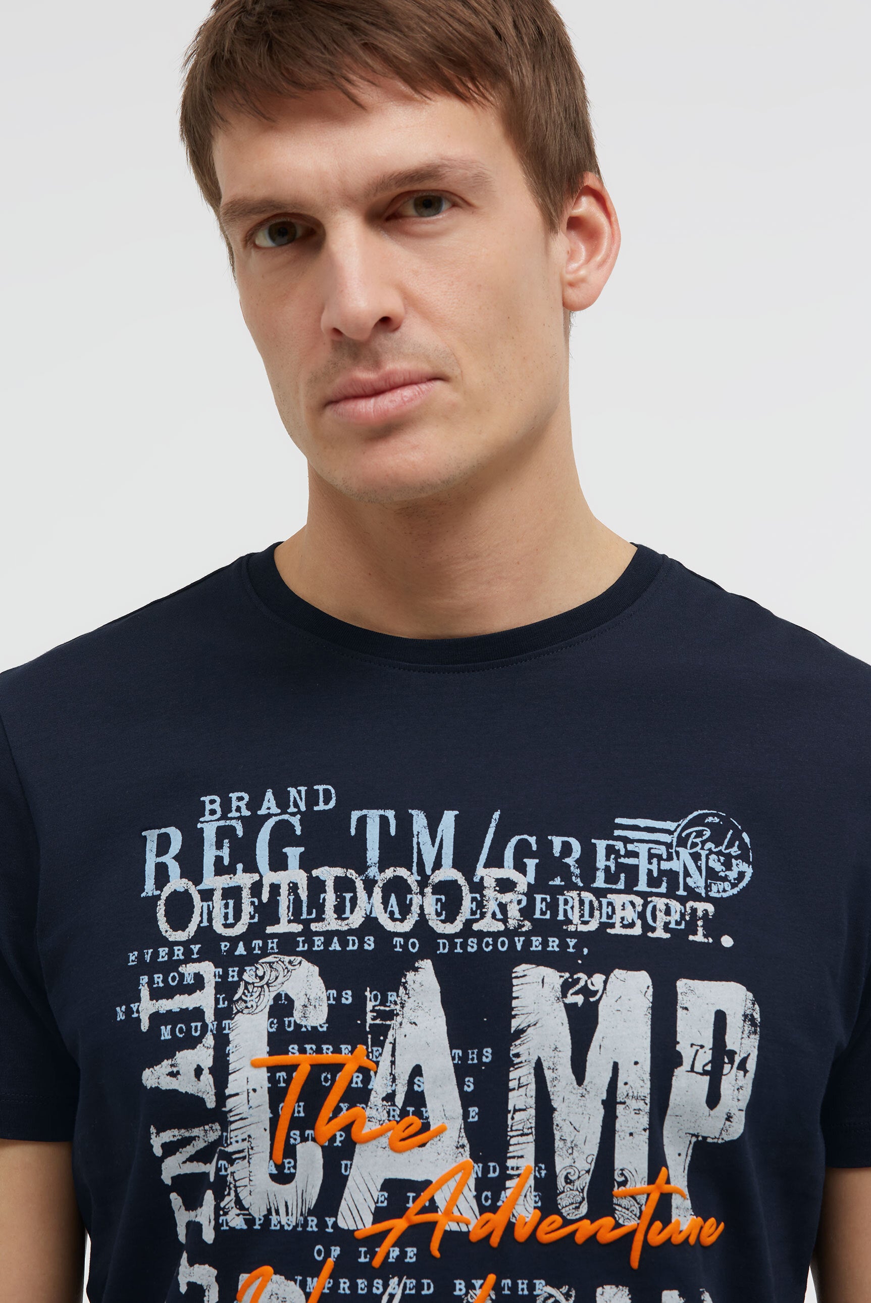 T-shirt z okrągłym dekoltem z nadrukami z logo