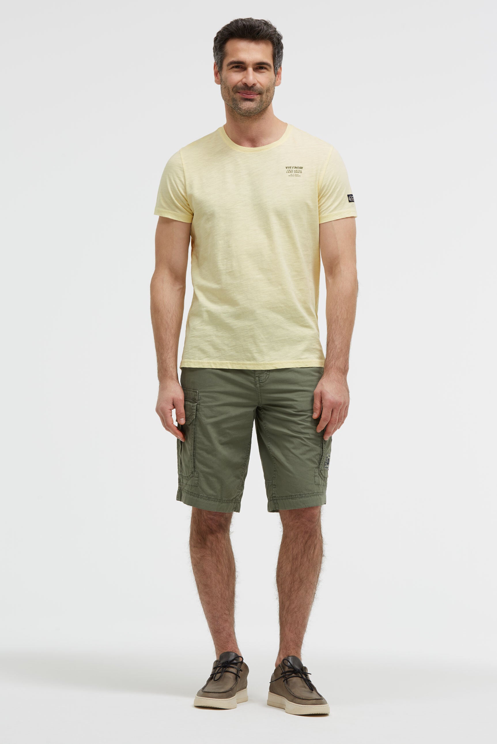 Cargo Shorts mit tonigen Tapes green olive - 3