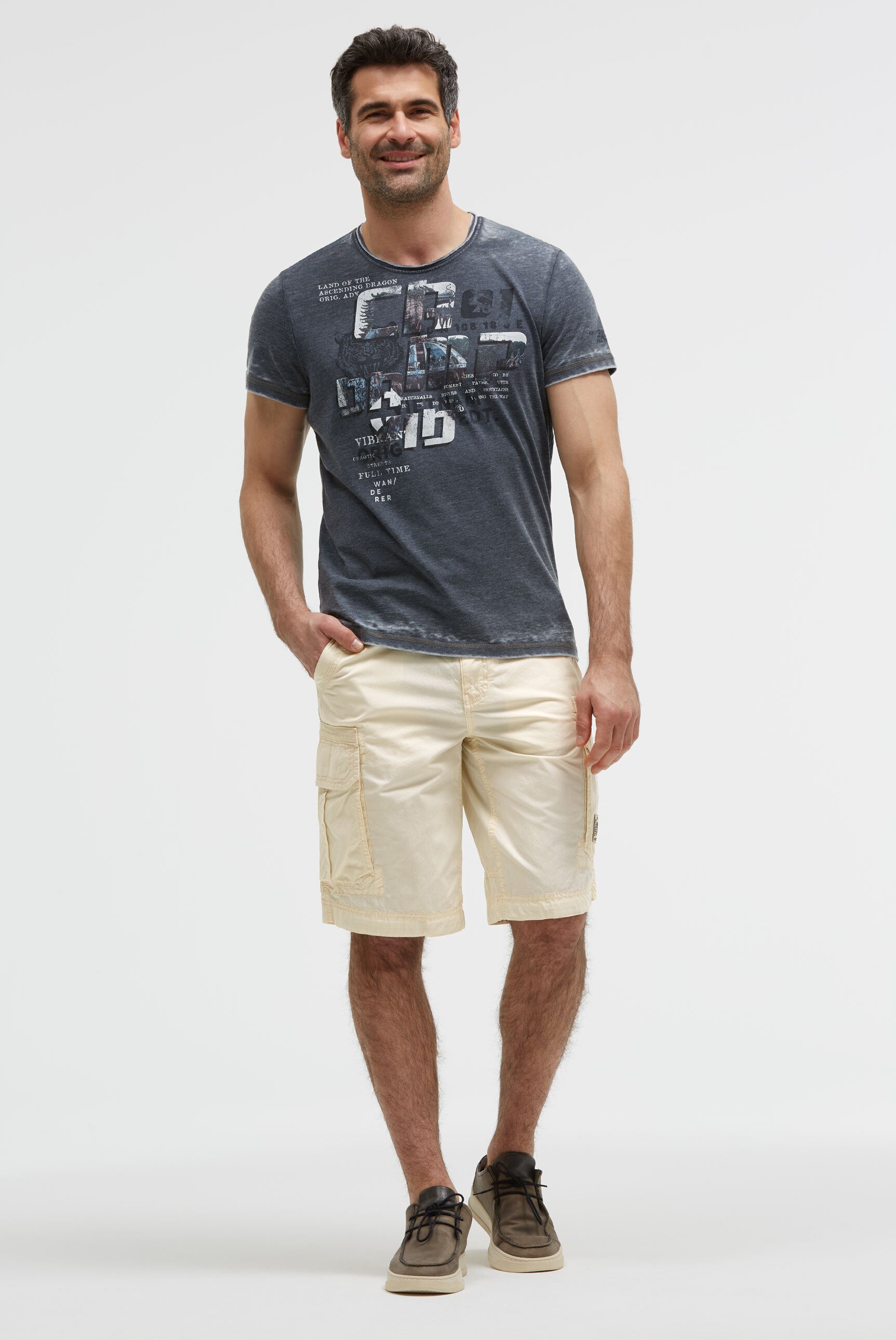 Cargo Shorts mit tonigen Tapes dark ivory - 3