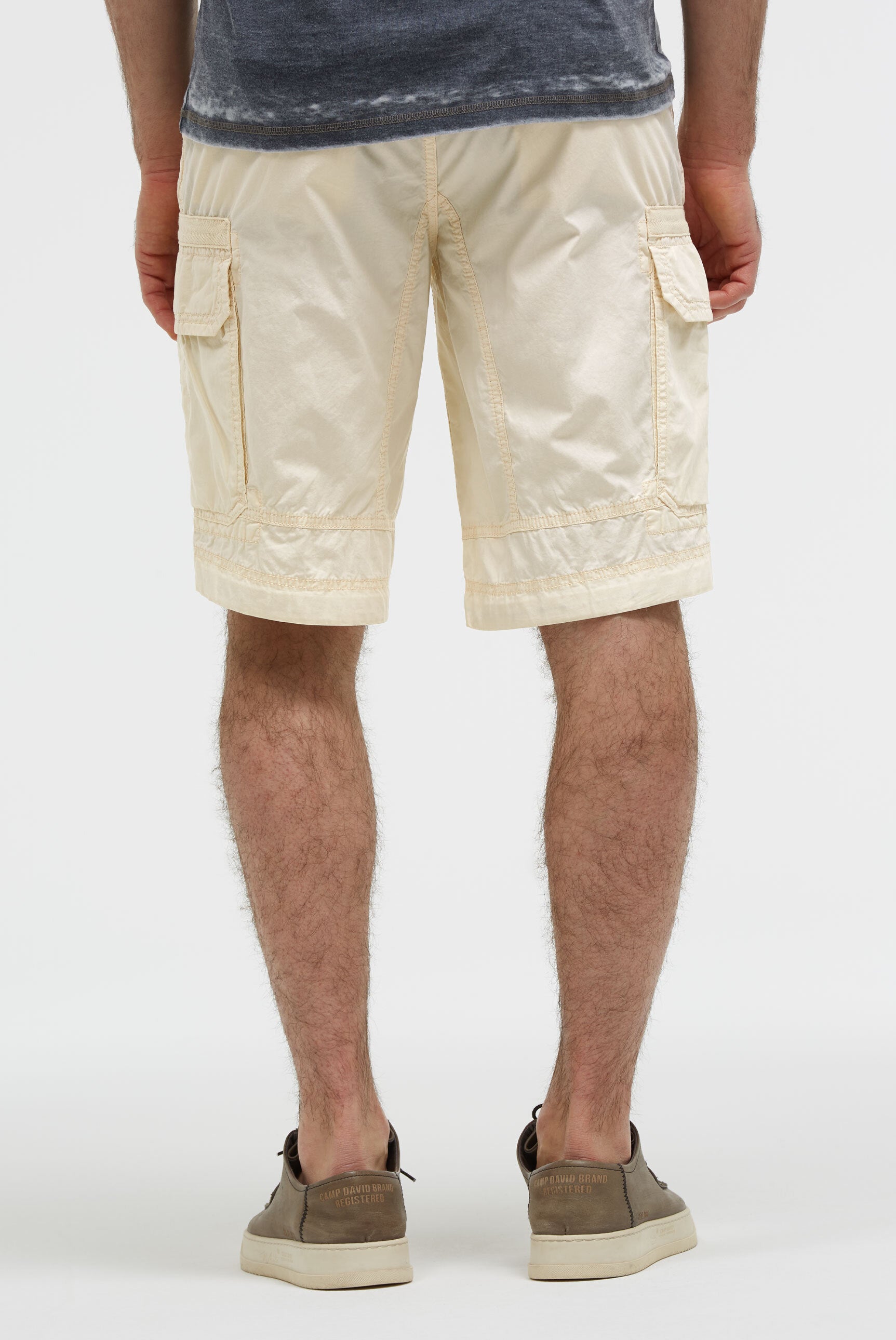 Cargo Shorts mit tonigen Tapes dark ivory - 5