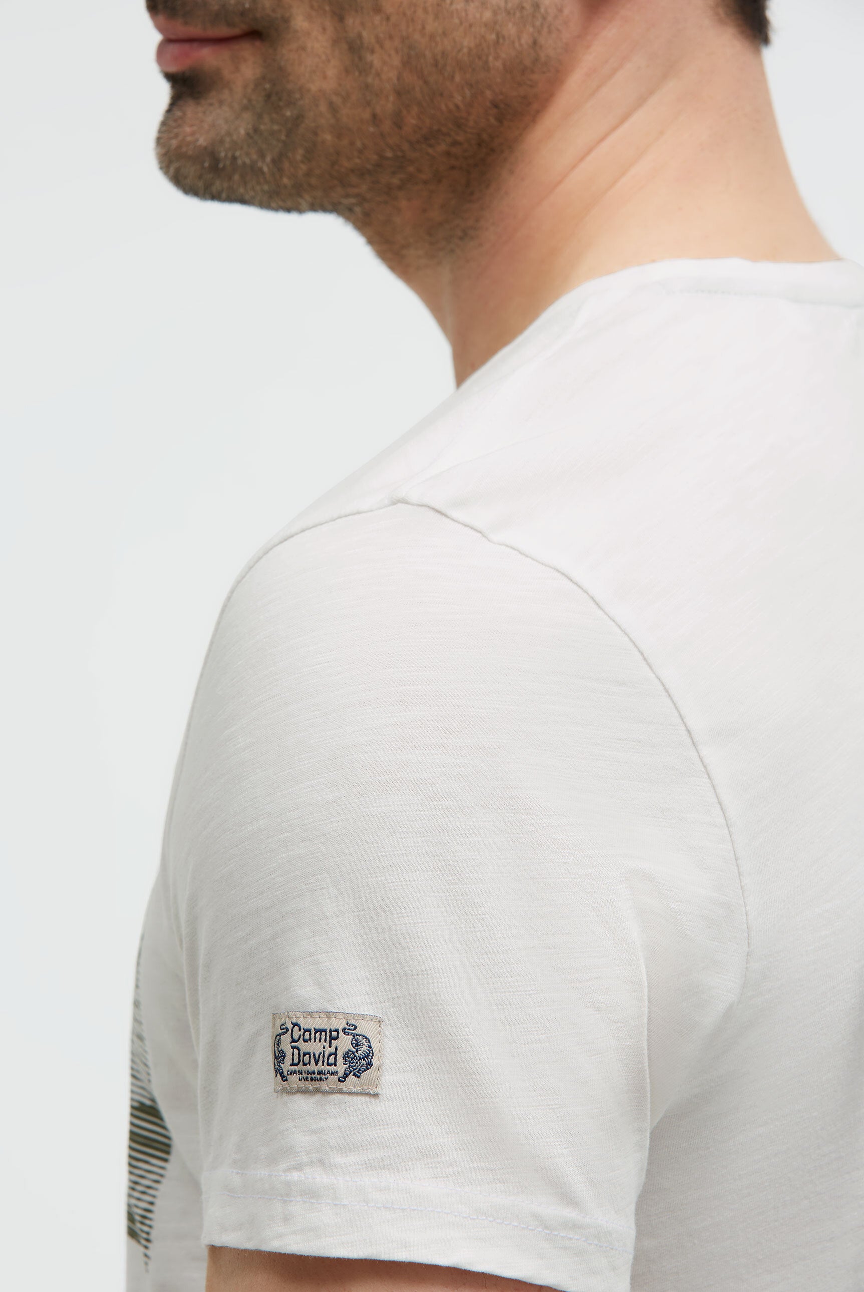 T-Shirt Rundhals mit Frontprint ivory