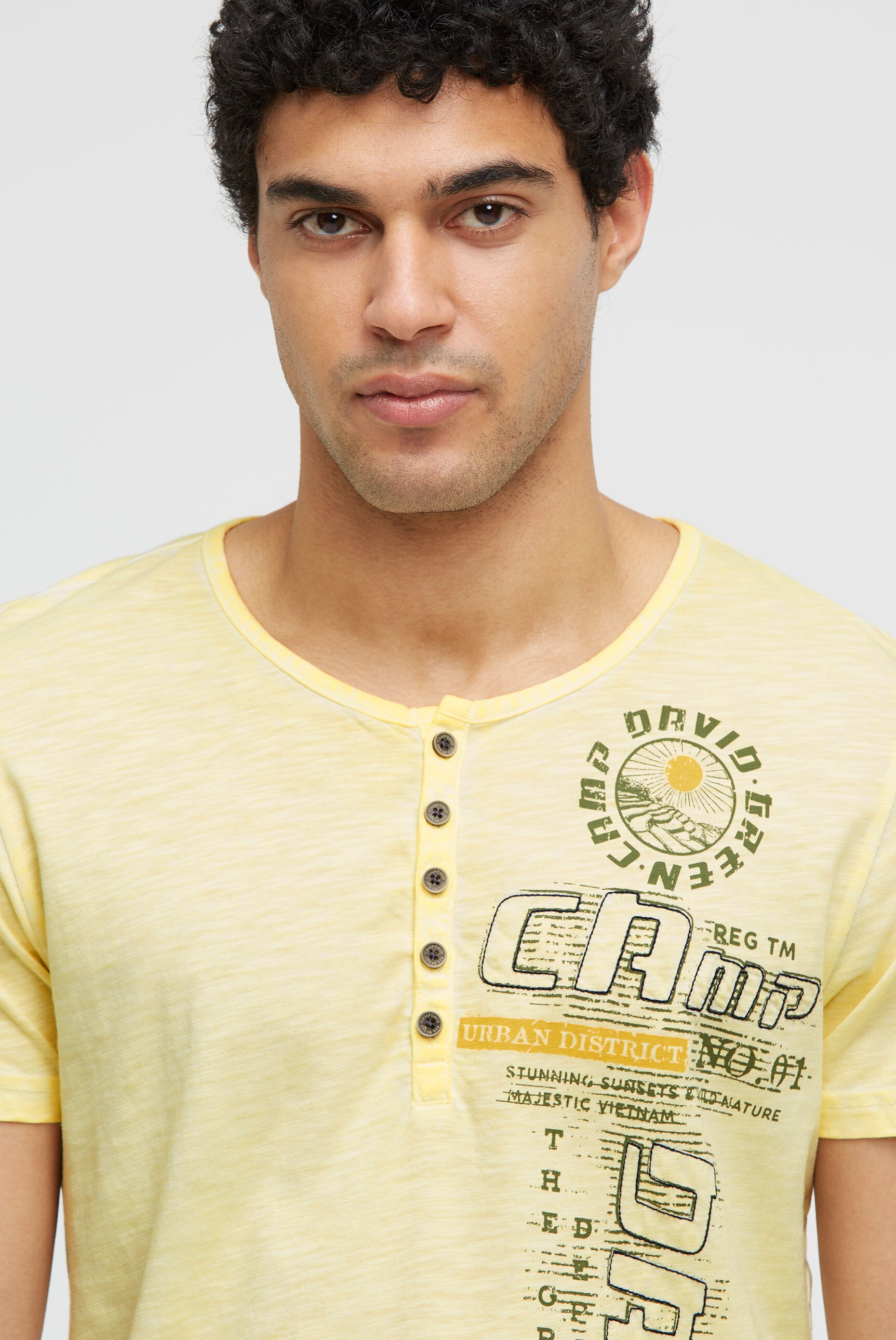 Henley-T-Shirt mit Print und Stickereien lemon juice