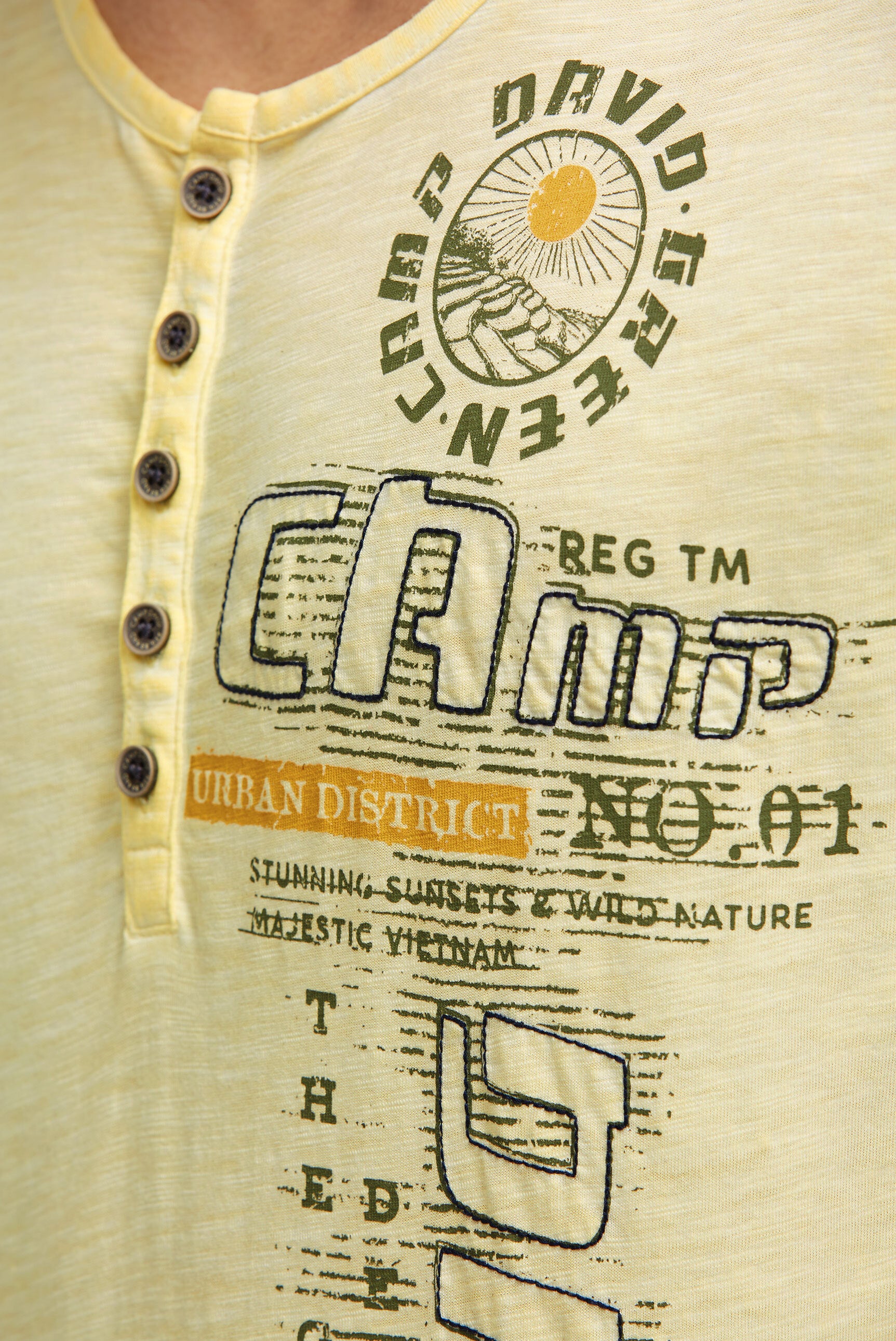Henley-T-Shirt mit Print und Stickereien lemon juice