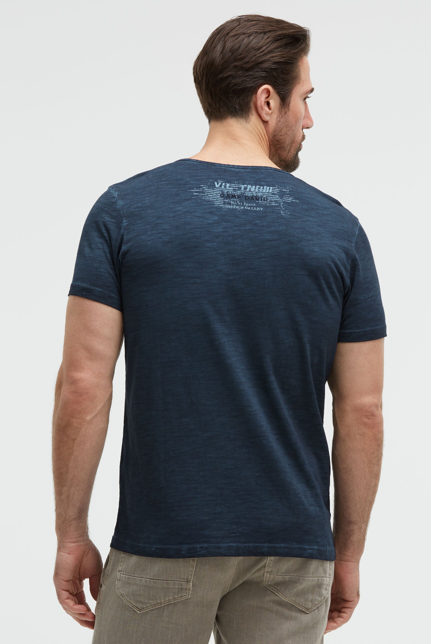 Henley-T-Shirt mit Print und Stickereien faded navy - 5