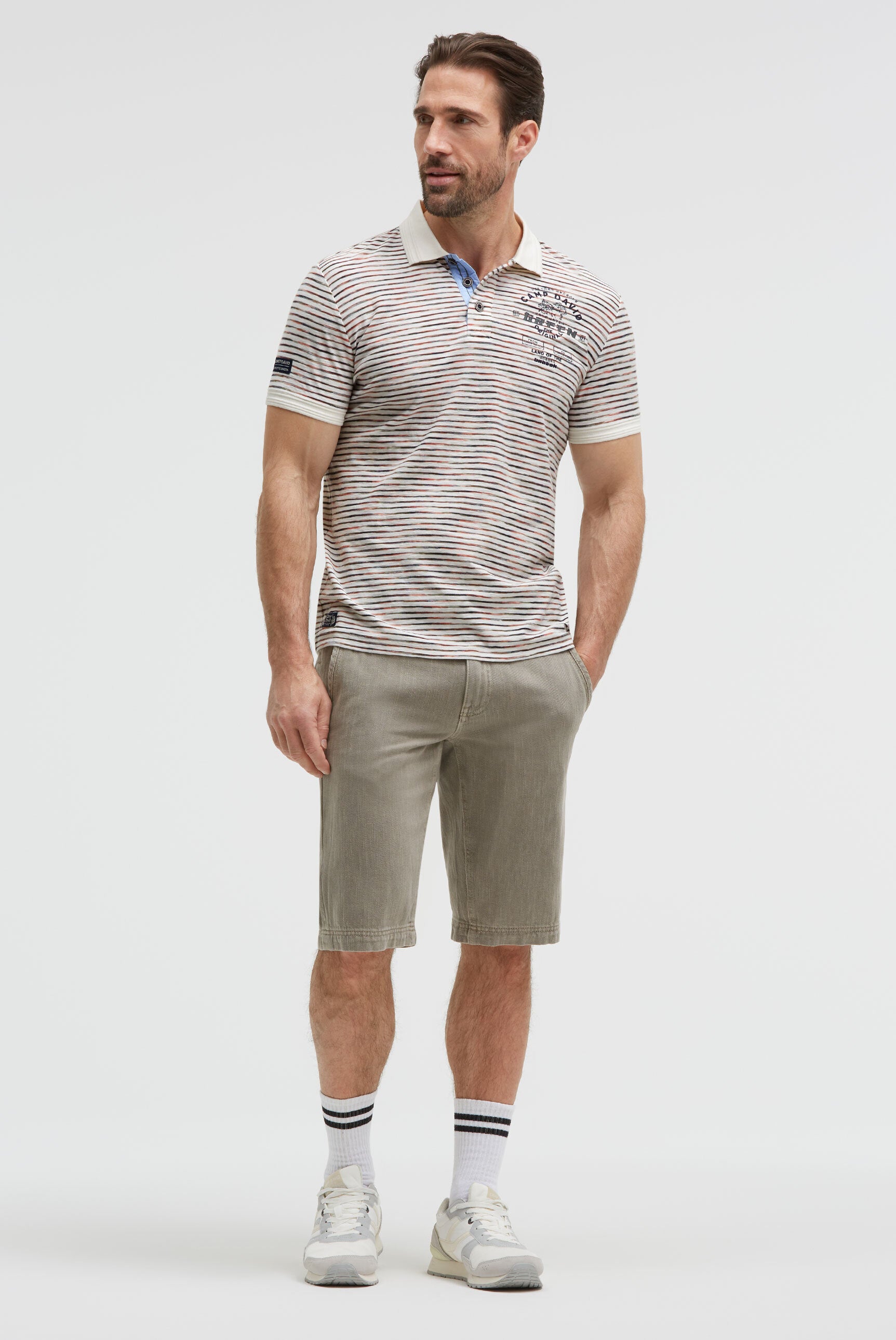 Poloshirt mit Multicolor-Streifen und Back-Artwork ivory