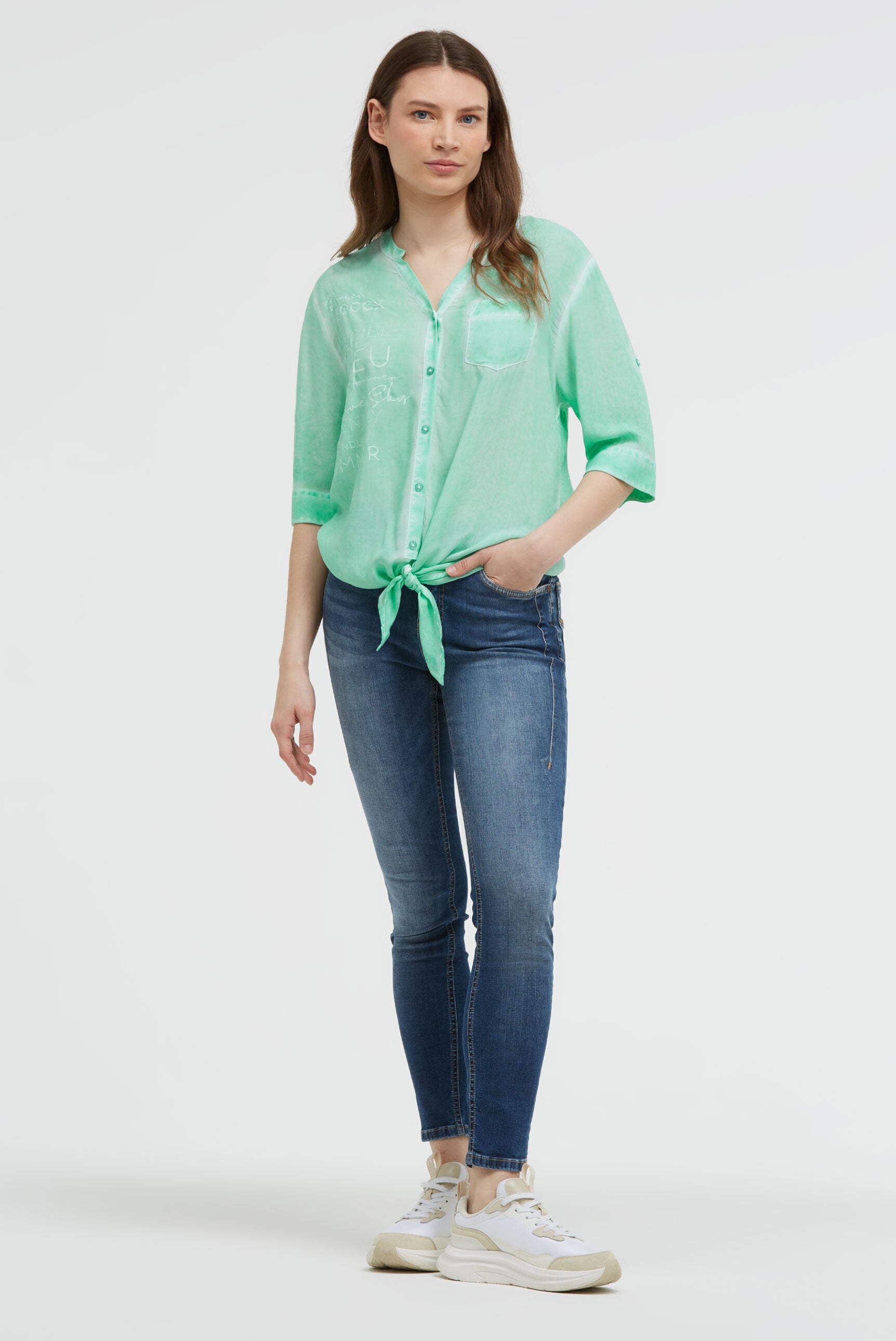 Bluse Kurzarm mit Knotensaum und Print french mint