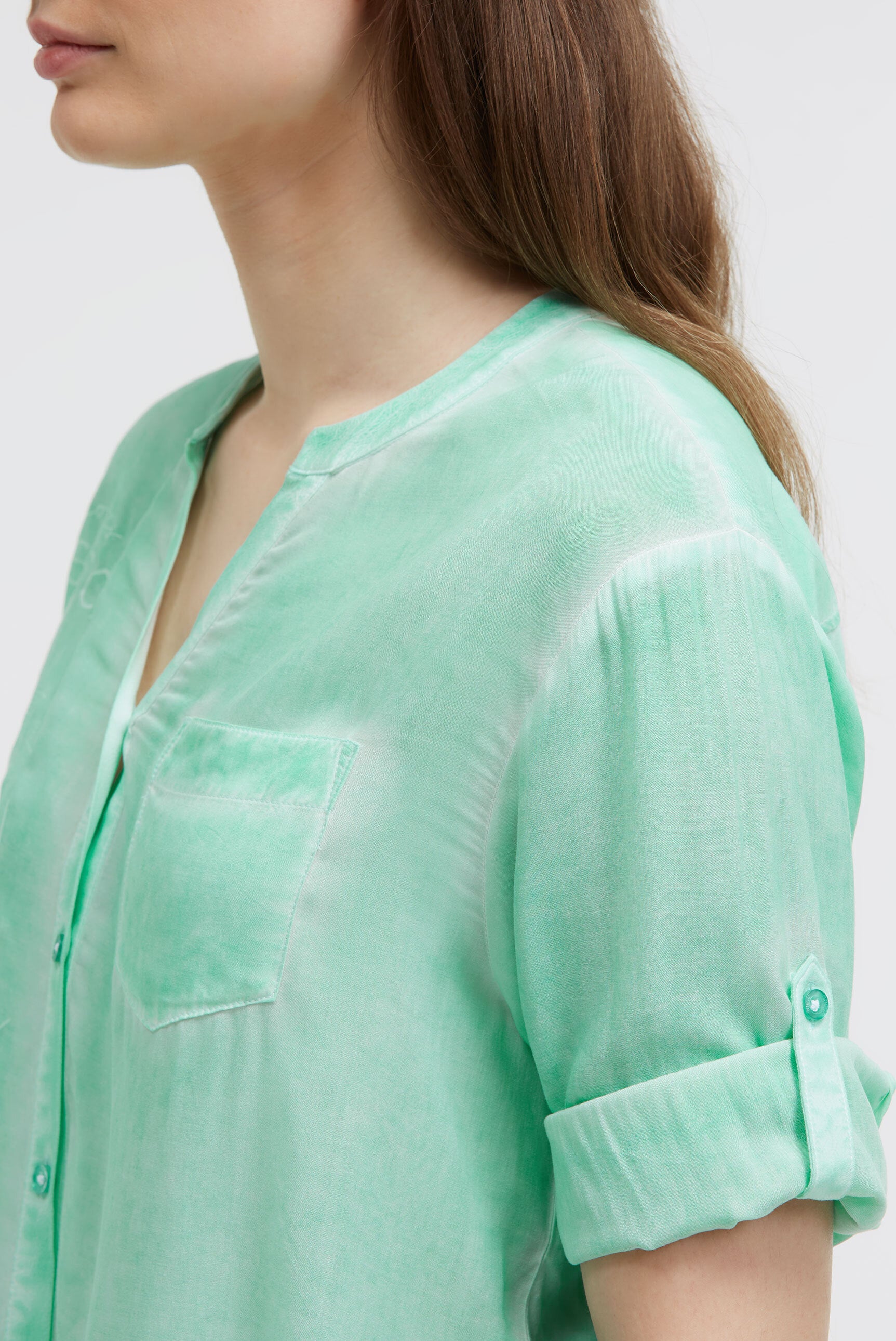 Bluse Kurzarm mit Knotensaum und Print french mint