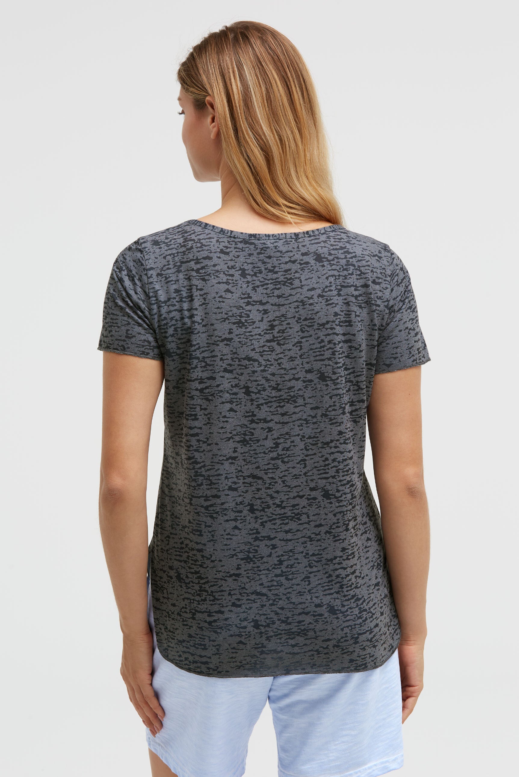 T-shirt devore z napisem z cekinów