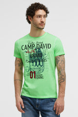 T-shirt barwiony olejem z markowym nadrukiem