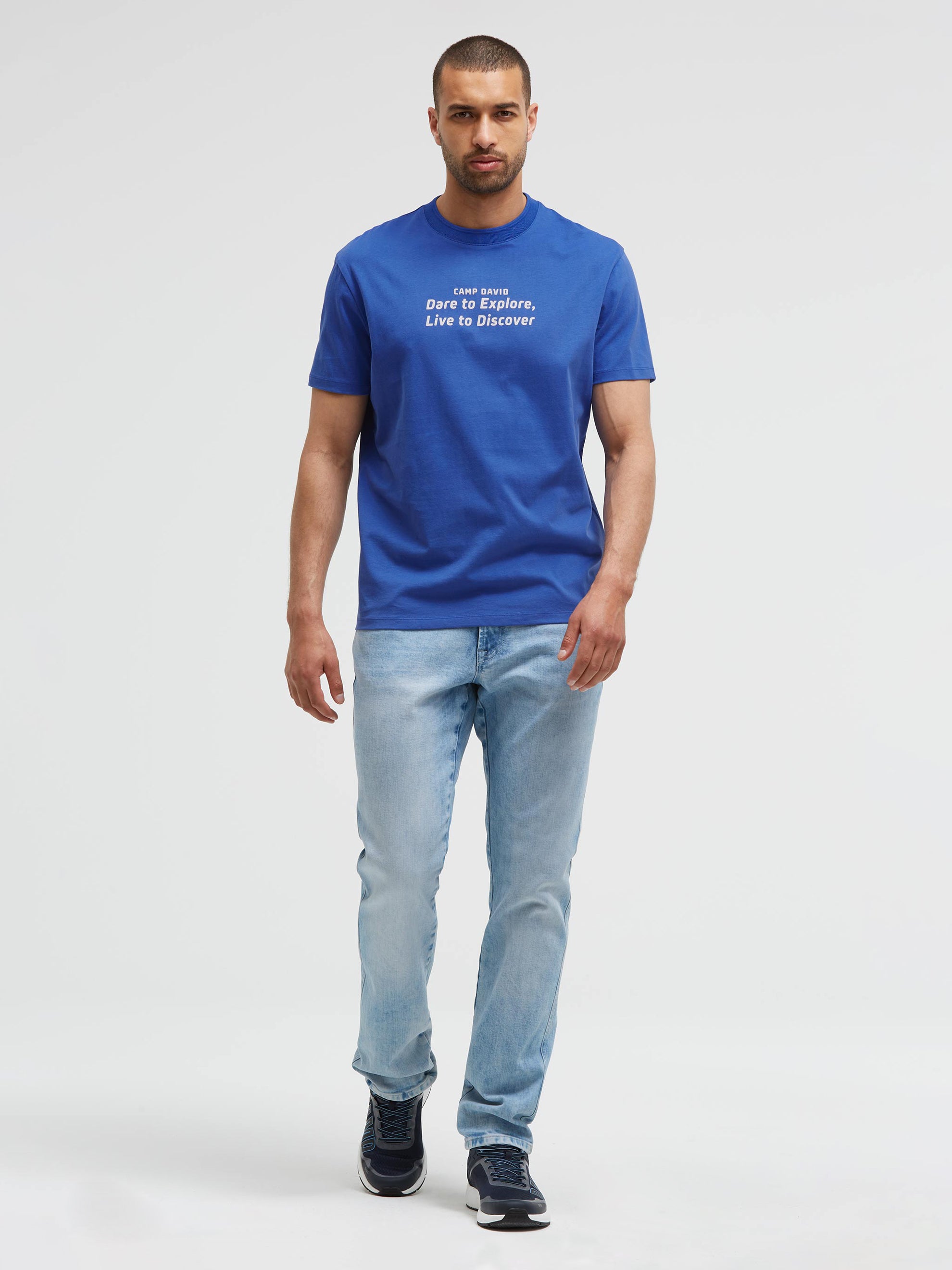 T-Shirt Relaxed Fit mit Rückenprint signal blue