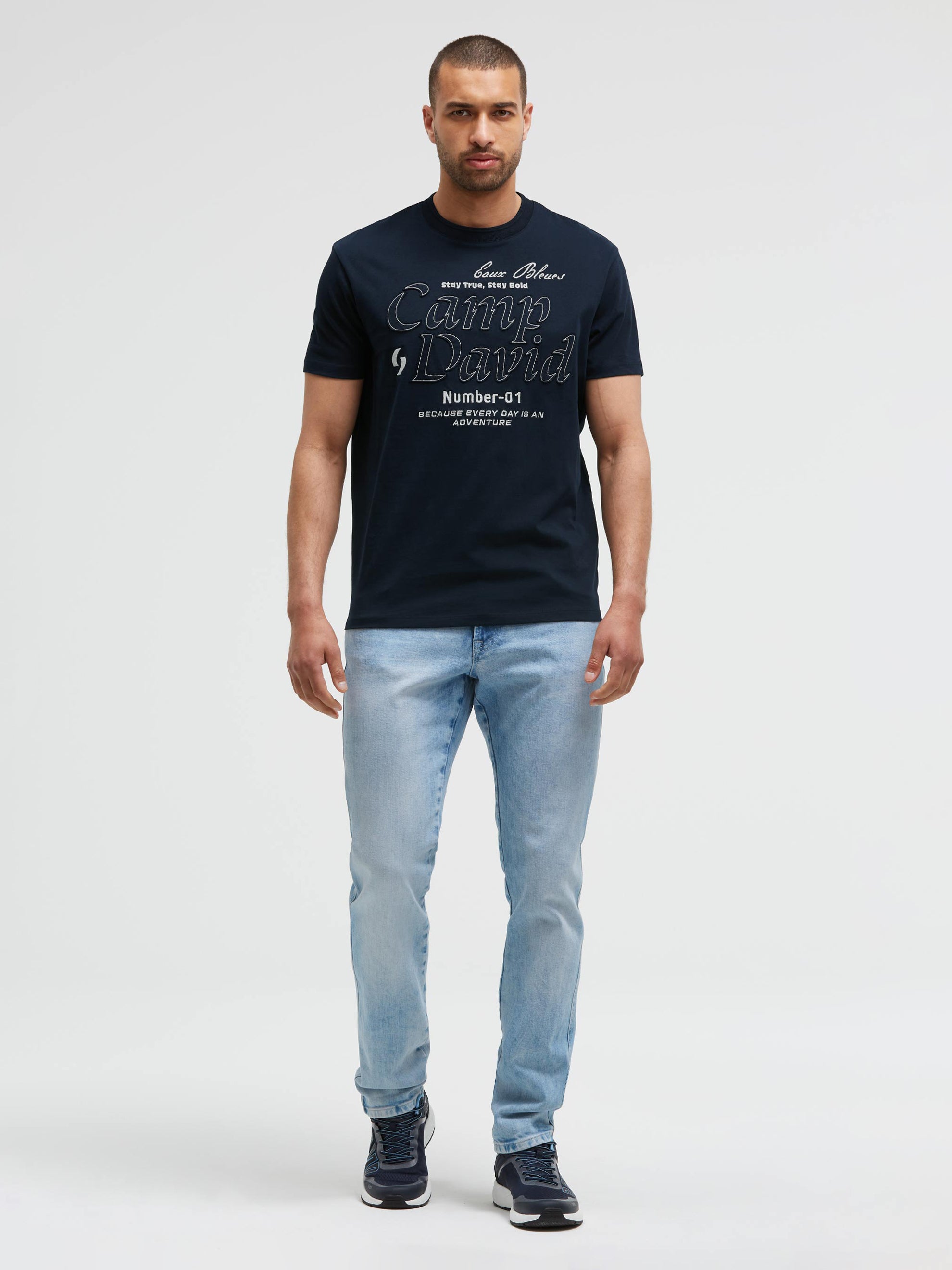 T-Shirt Relaxed Fit mit Logo-Stickereien blue navy