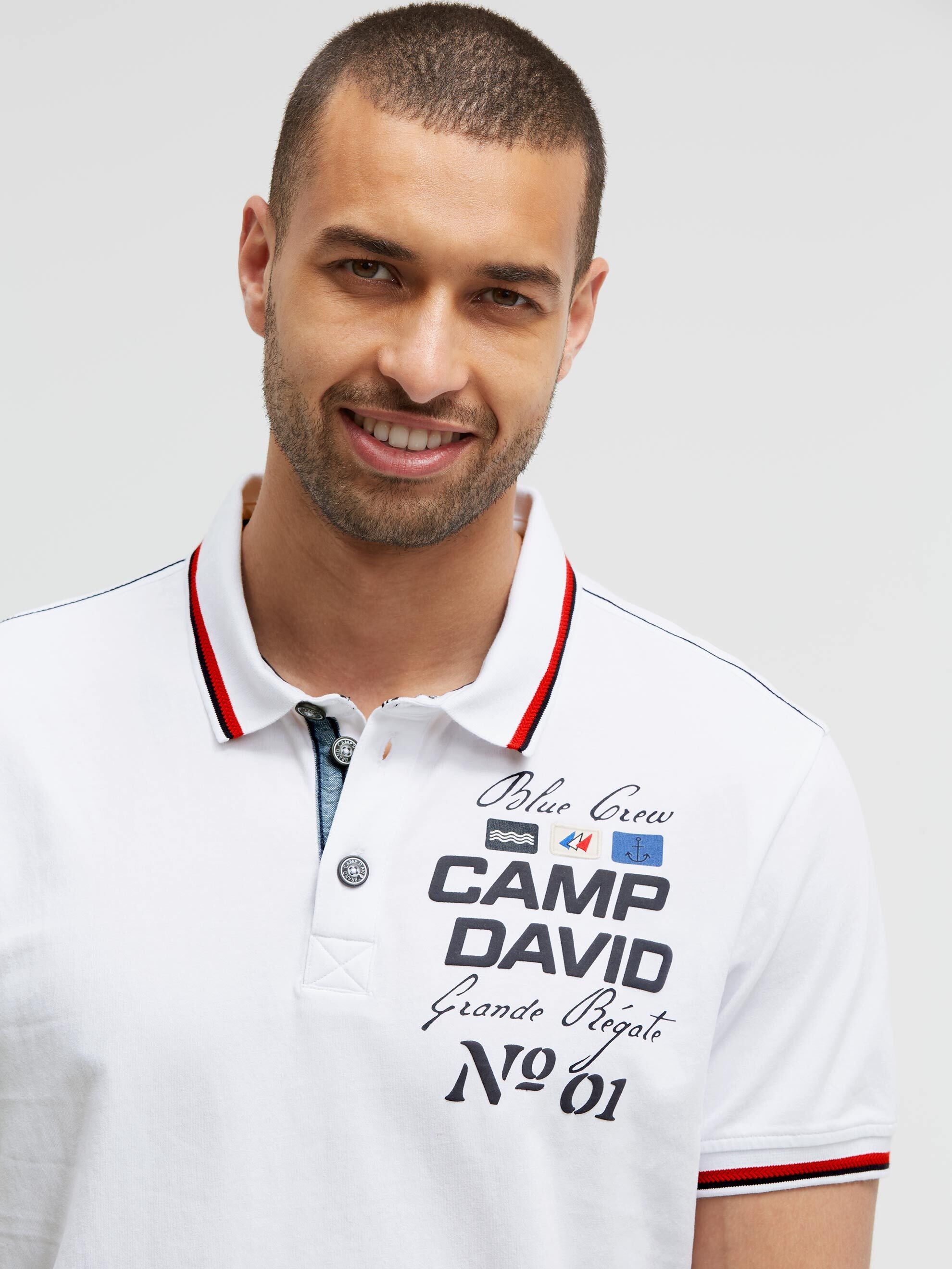 Polo mit Artworks und Special Details opticwhite