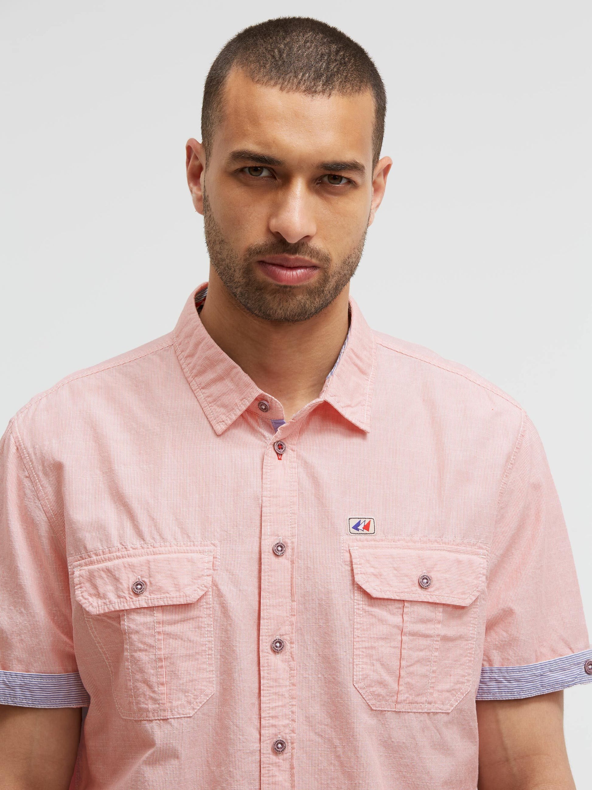 Fein gestreiftes Kurzarmhemd mit Klappentaschen blaze coral - 5