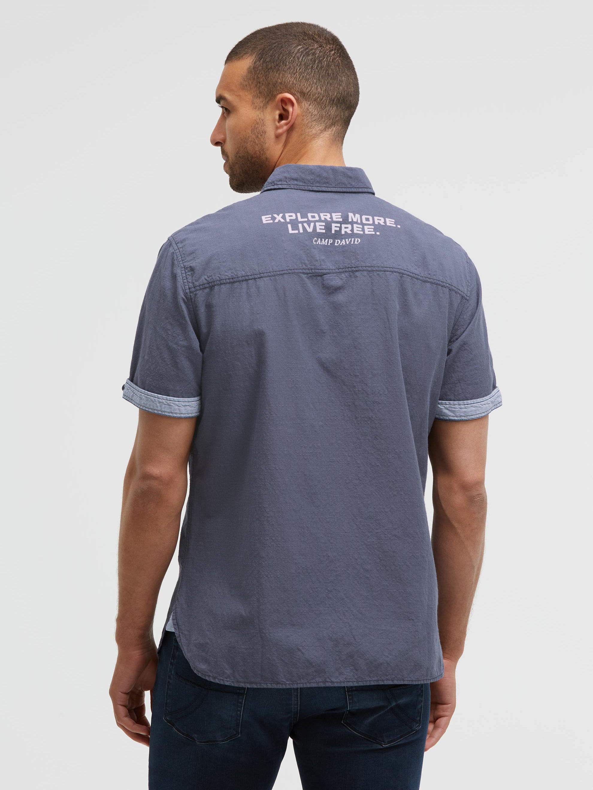 Fein gestreiftes Kurzarmhemd mit Klappentaschen blue navy