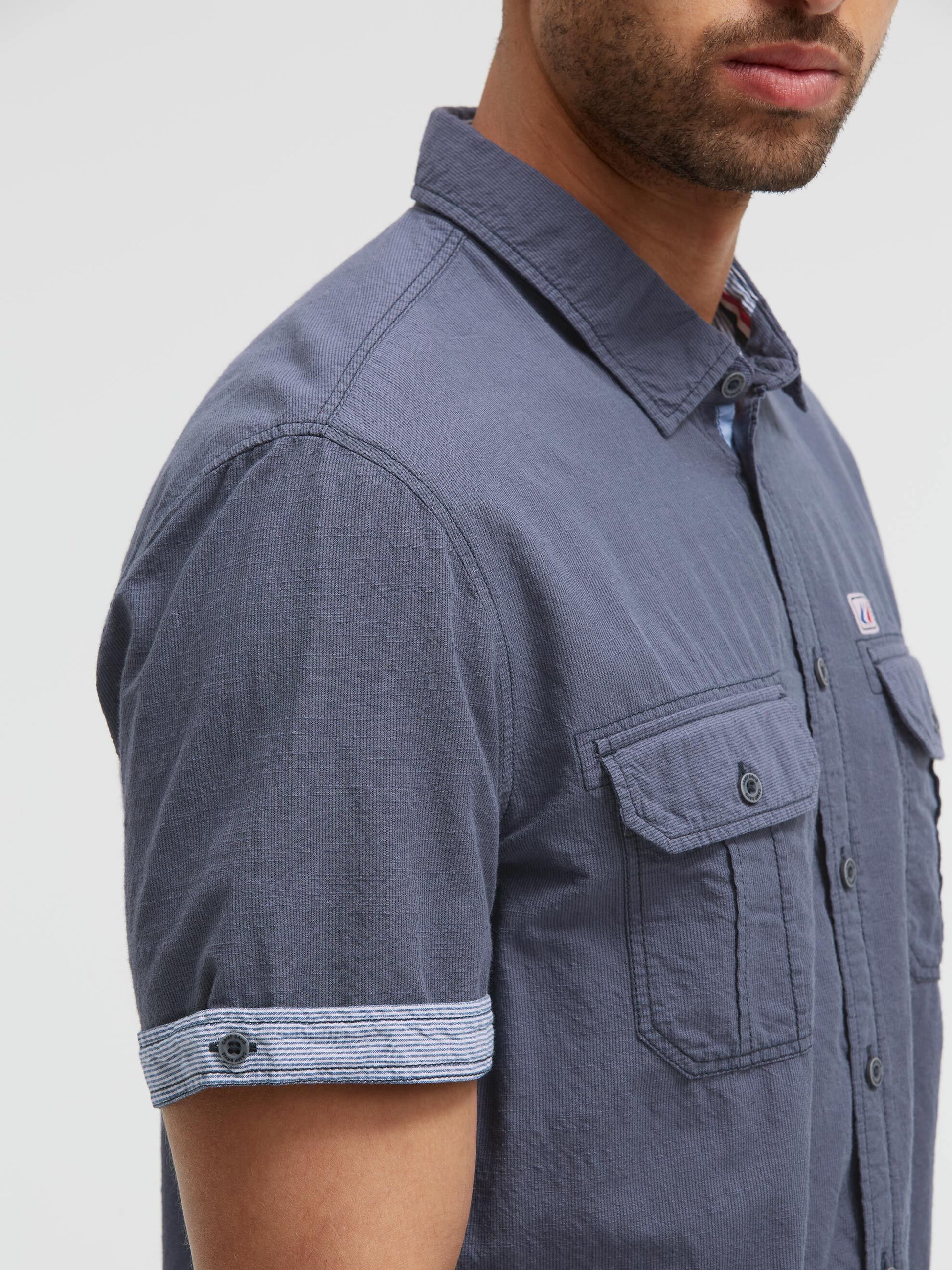 Fein gestreiftes Kurzarmhemd mit Klappentaschen blue navy - 6