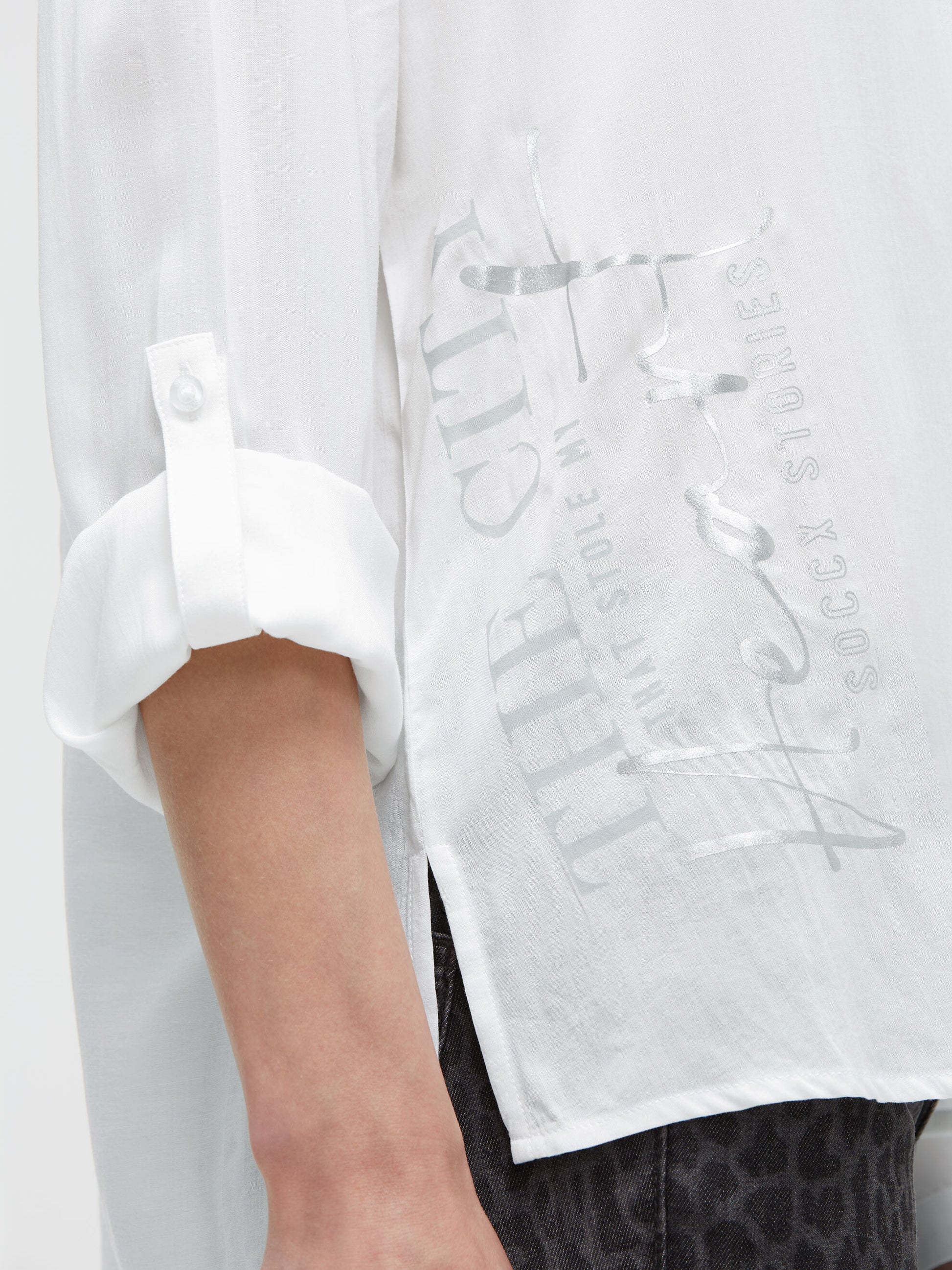 Leichte Bluse mit V-Ausschnitt und Rückenprint opticwhite - 6