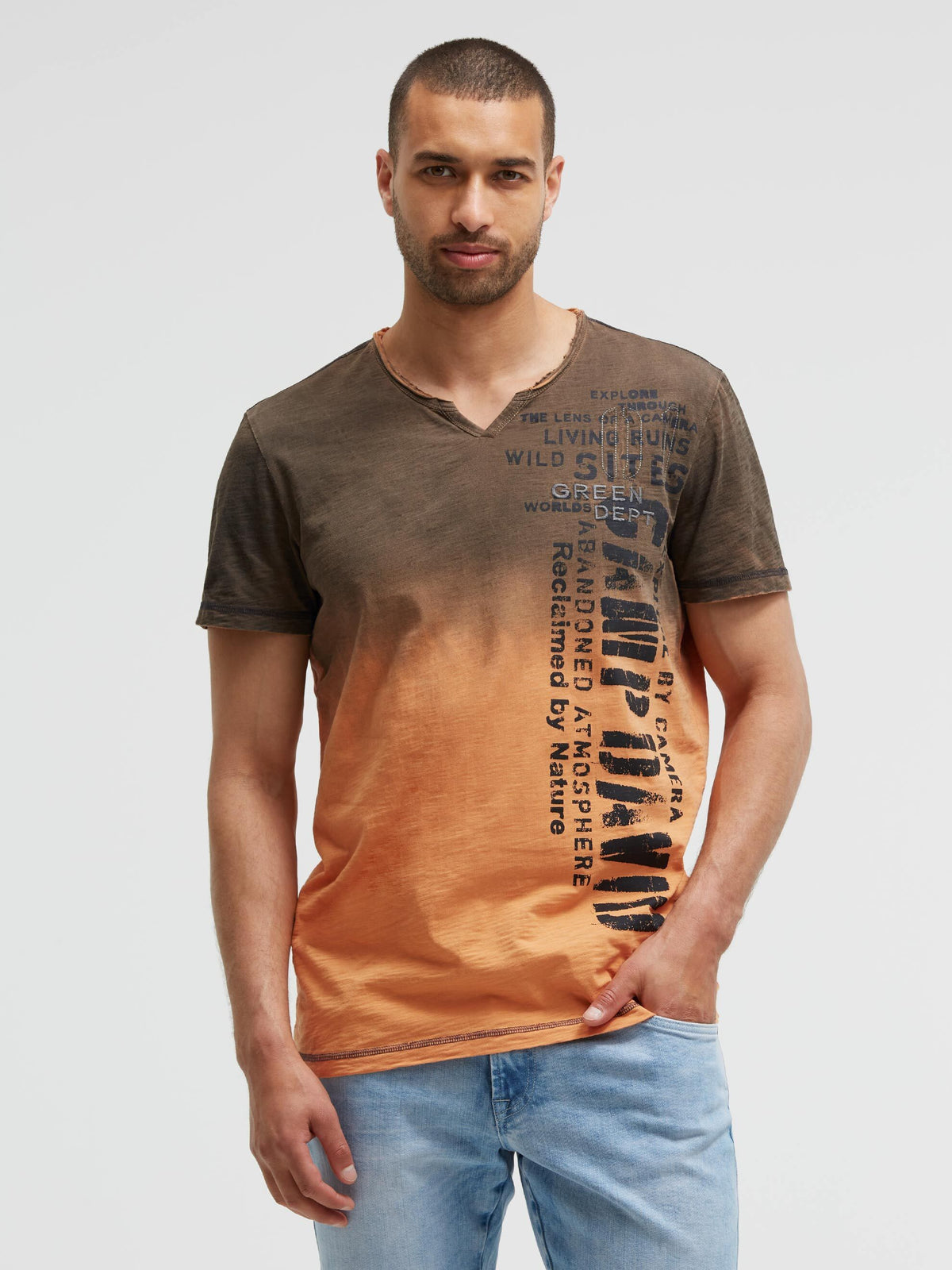 T-Shirt Sprayed Dip Dye mit Used Print mellow orange - 2