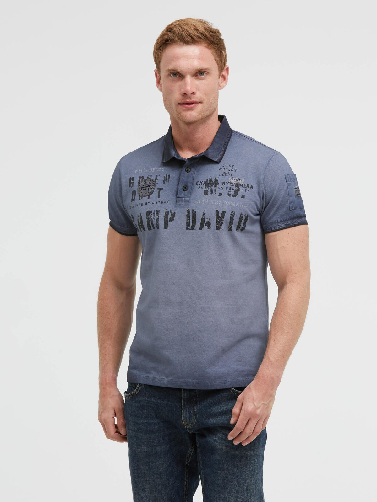Pikee-Polo Oil Dyed mit Prints und Patches blue concrete - 2