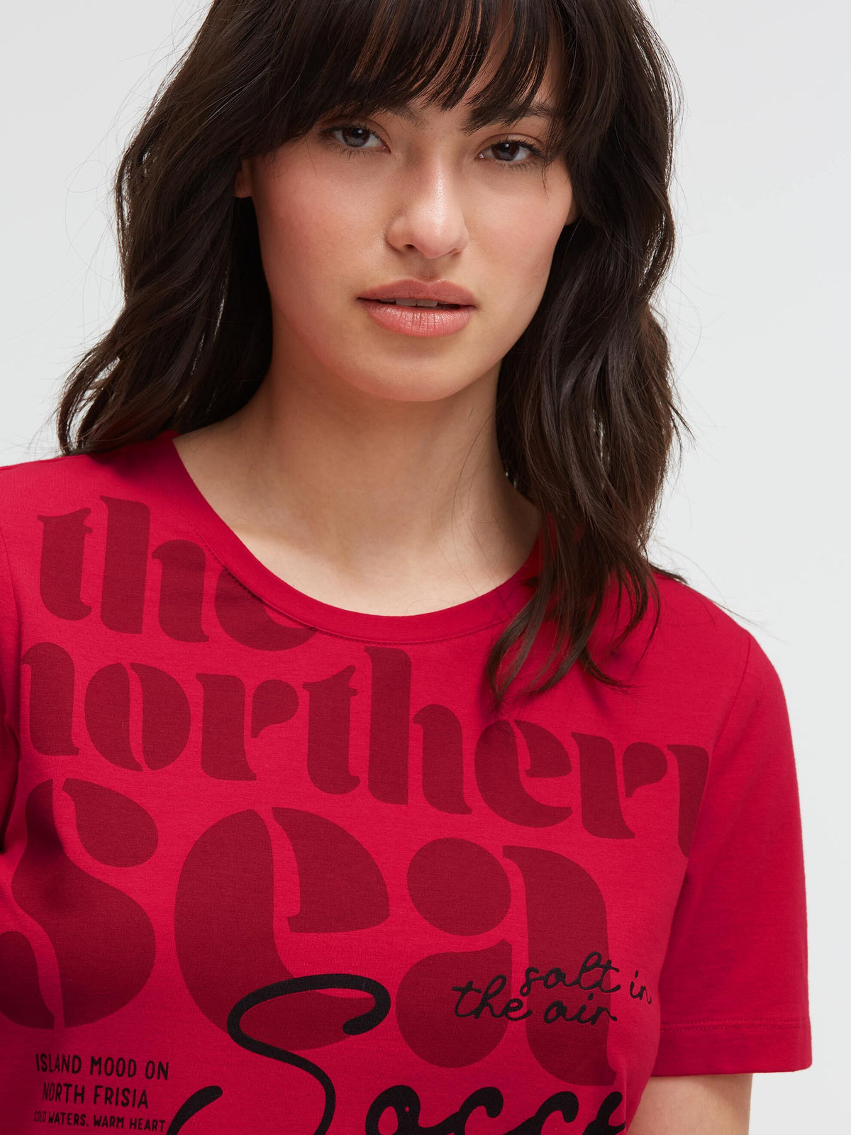 T-Shirt Rundhals mit Label Print clear red