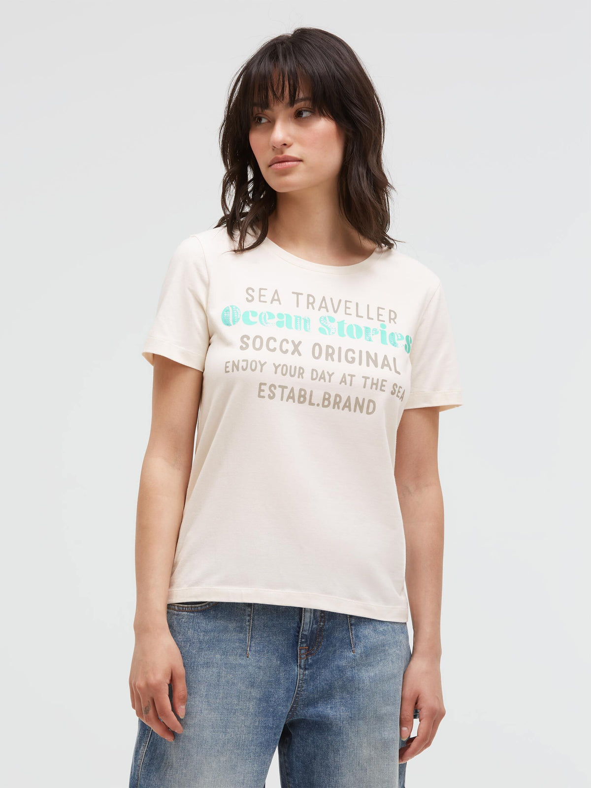T-Shirt Rundhals mit Label Print shell sand