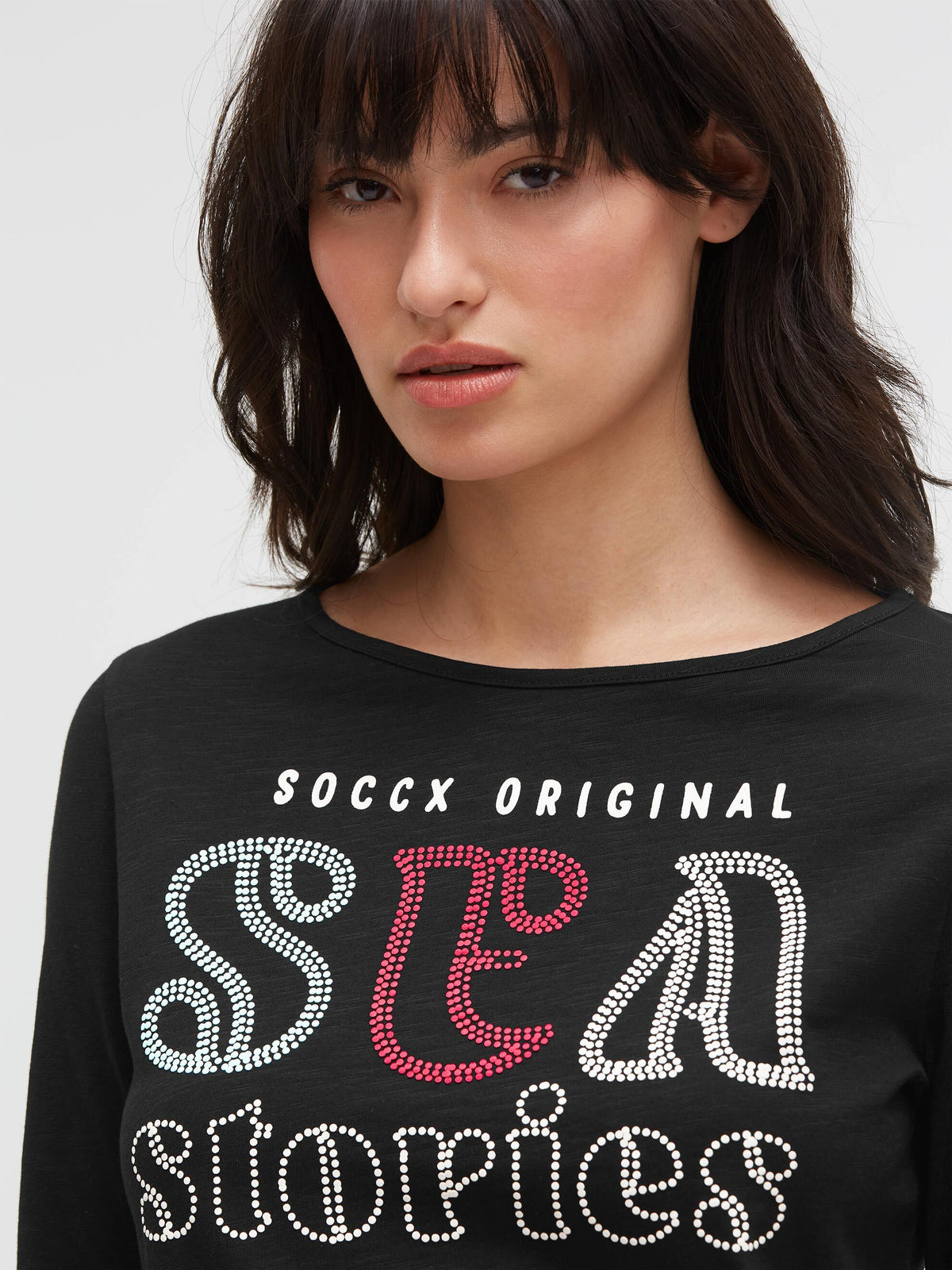 Shirt mit U-Boot-Ausschnitt, Artwork und Saumband black
