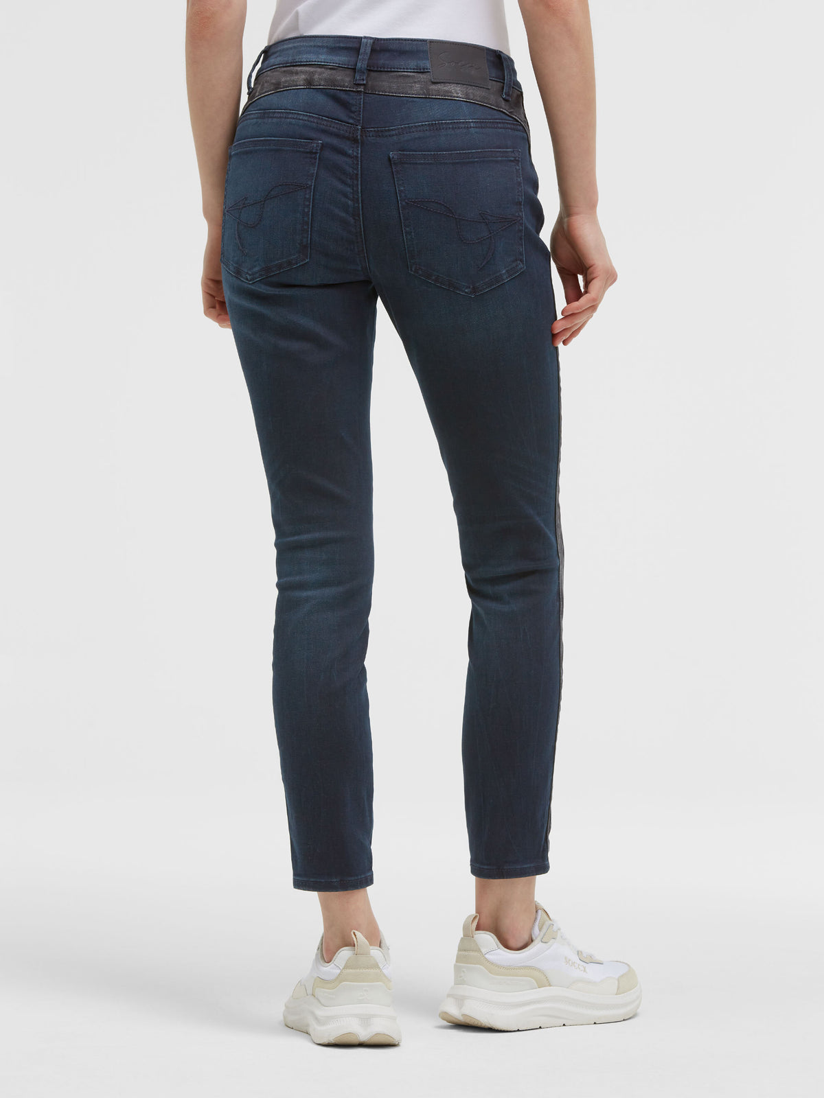 Dżinsy MI:RA o kroju slim fit - 5