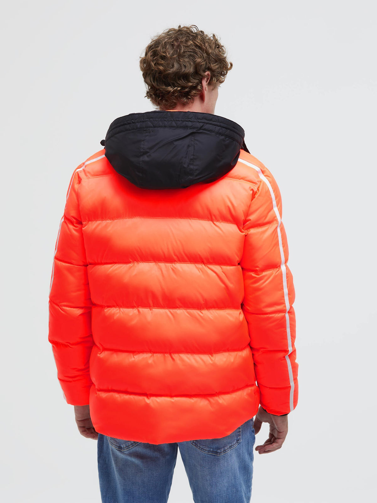 Lange Steppjacke mit Kapuze, Tapes und Patches neon fire
