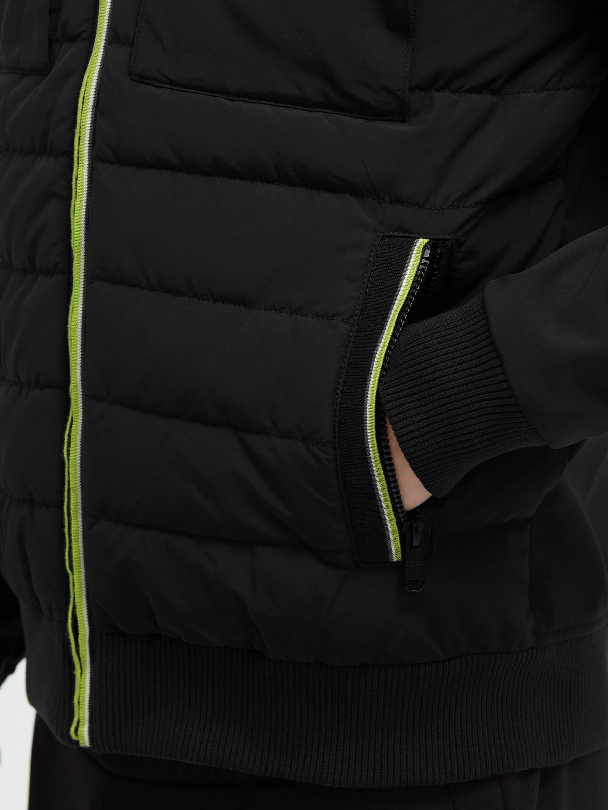 Winterjacke im Materialmix mit Rücken-Print black - 7
