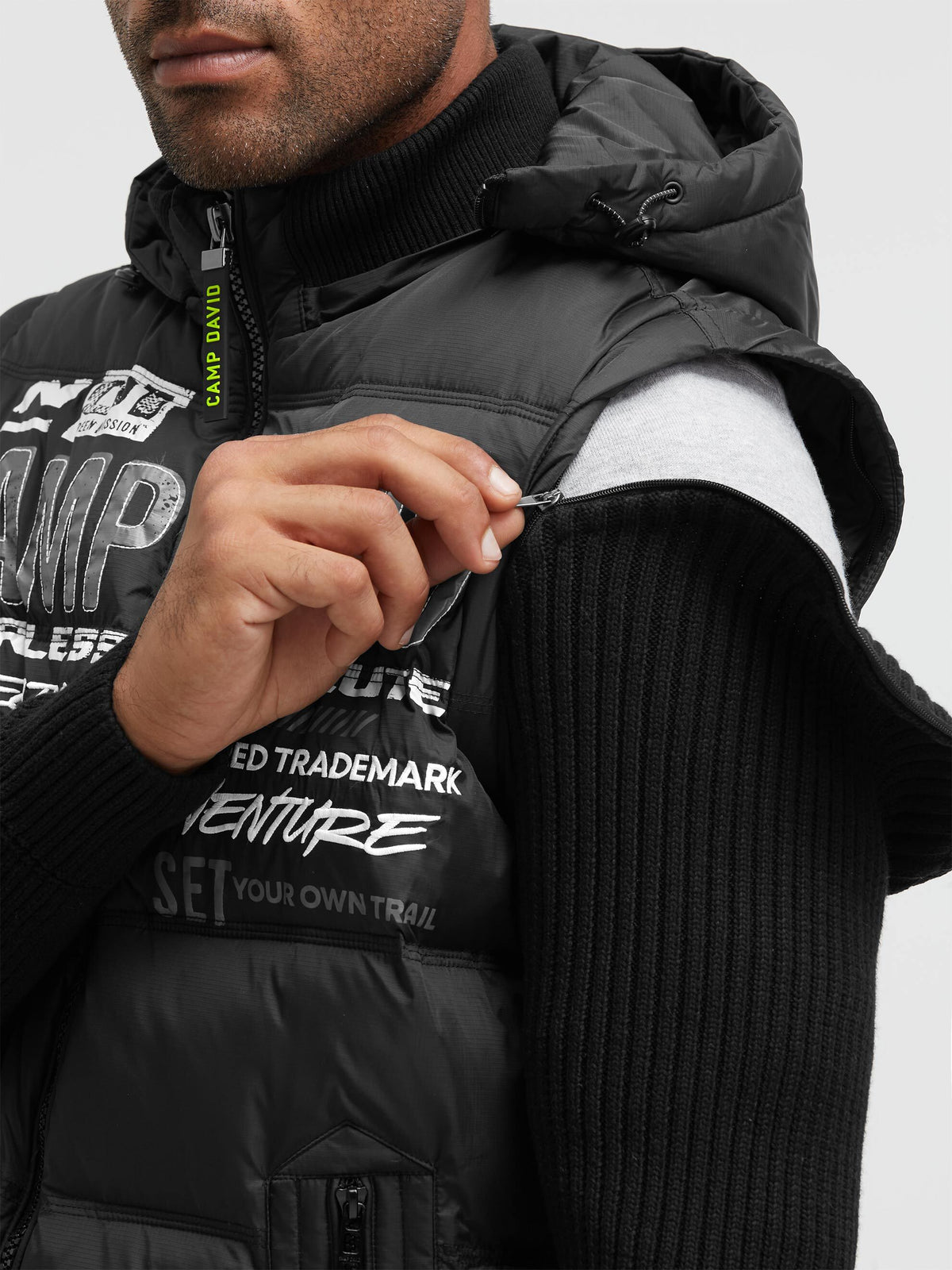 2-in-1 Jacke und Weste mit abtrennbaren Strickärmeln black - 8