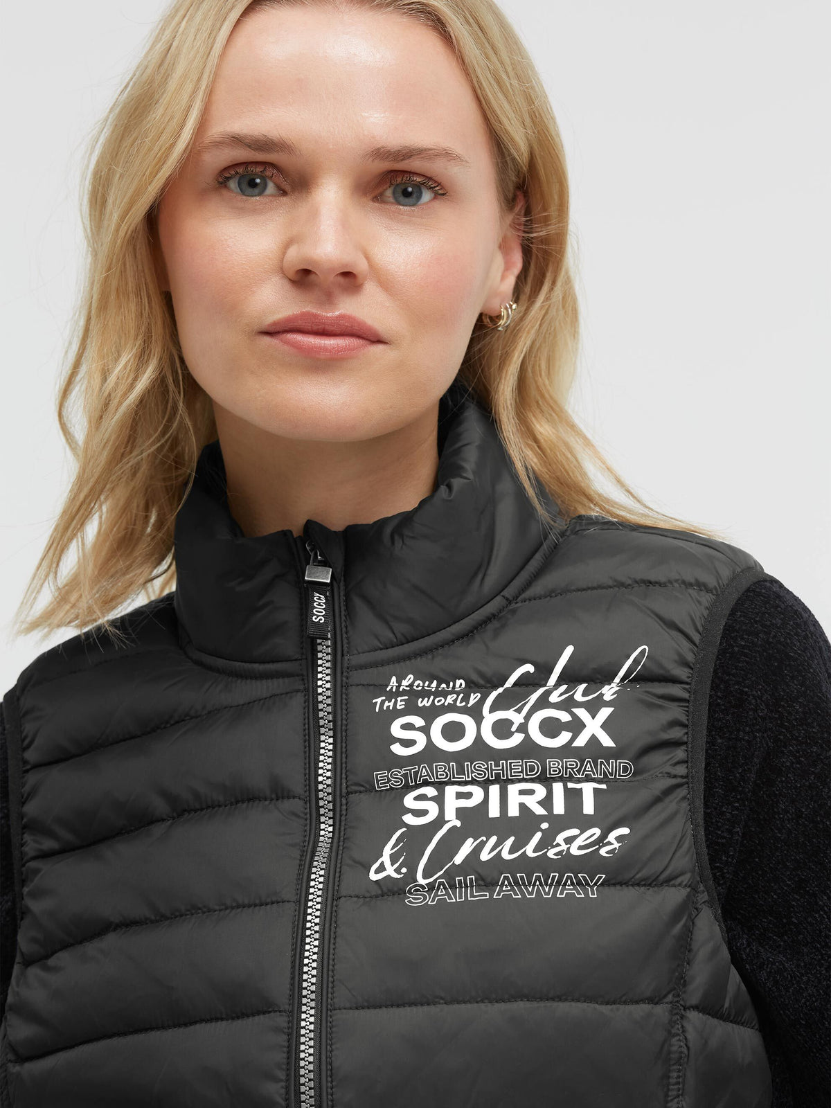 Basic Leichte Steppweste mit Print black