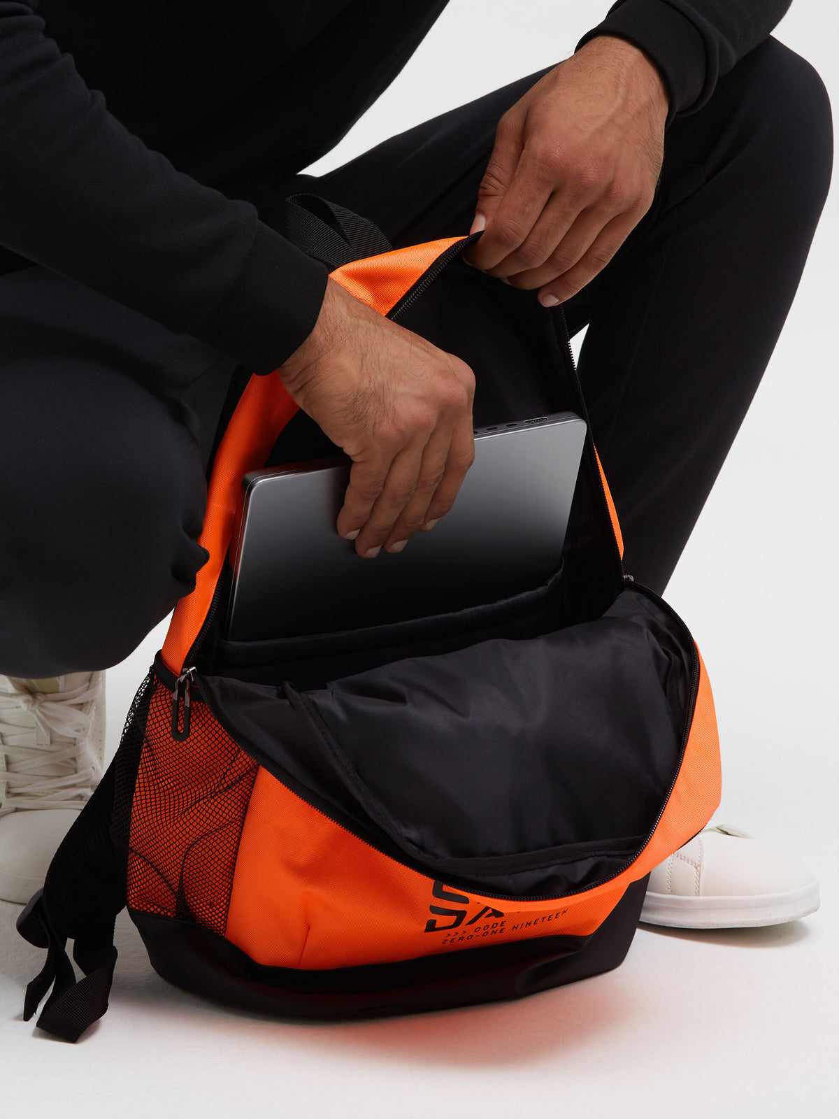 Rucksack mit Logo Artwork neon fire