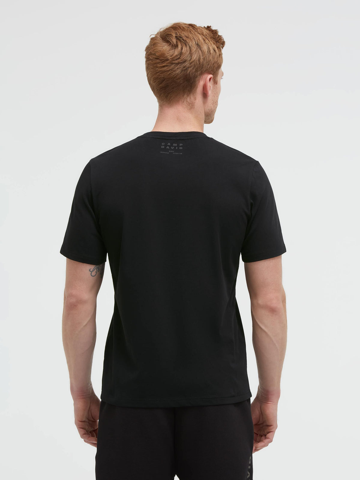 T-Shirt Rundhals mit Print-Artwork black - 5
