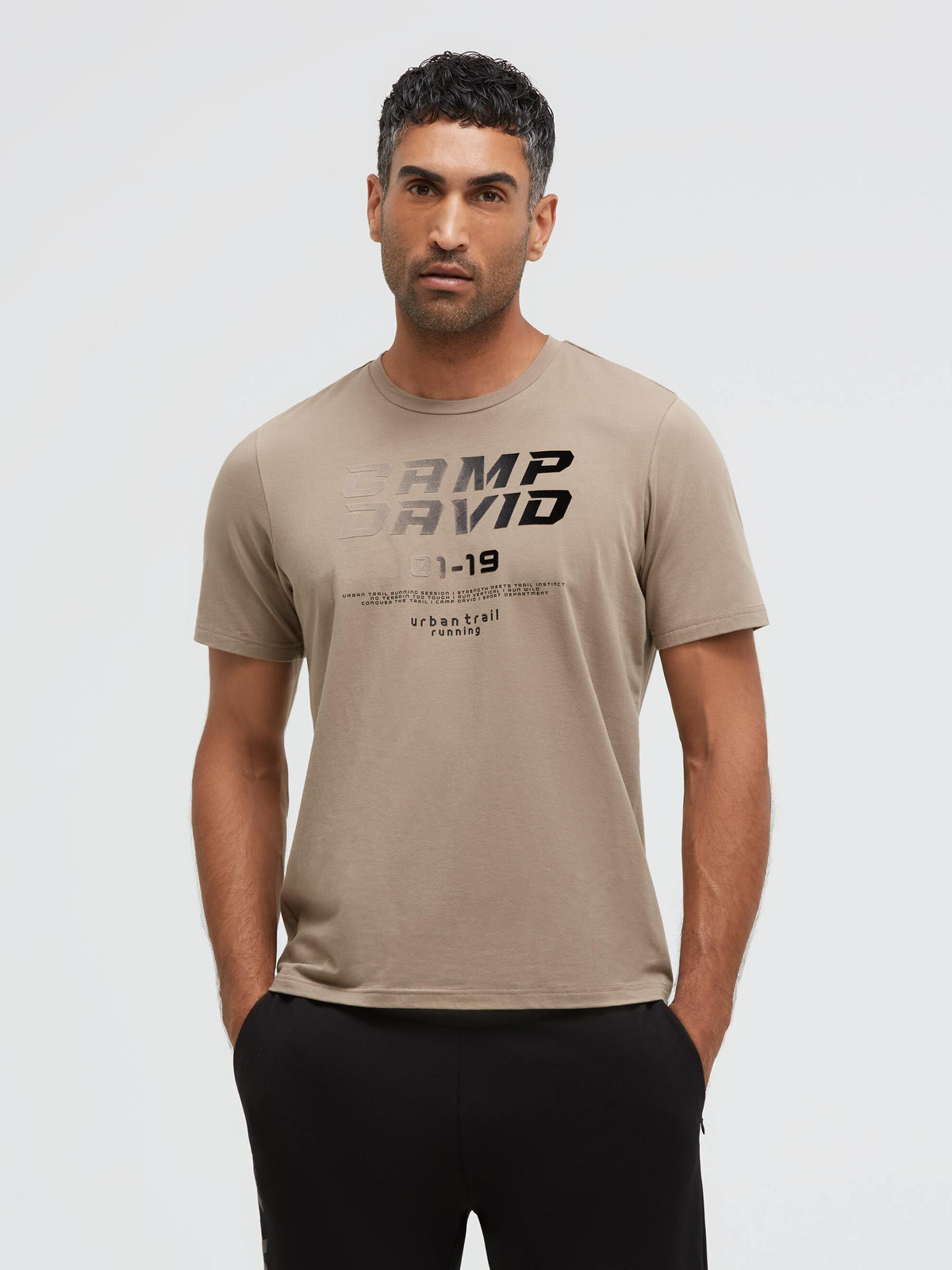 T-Shirt Rundhals mit Flockprint shadow beige