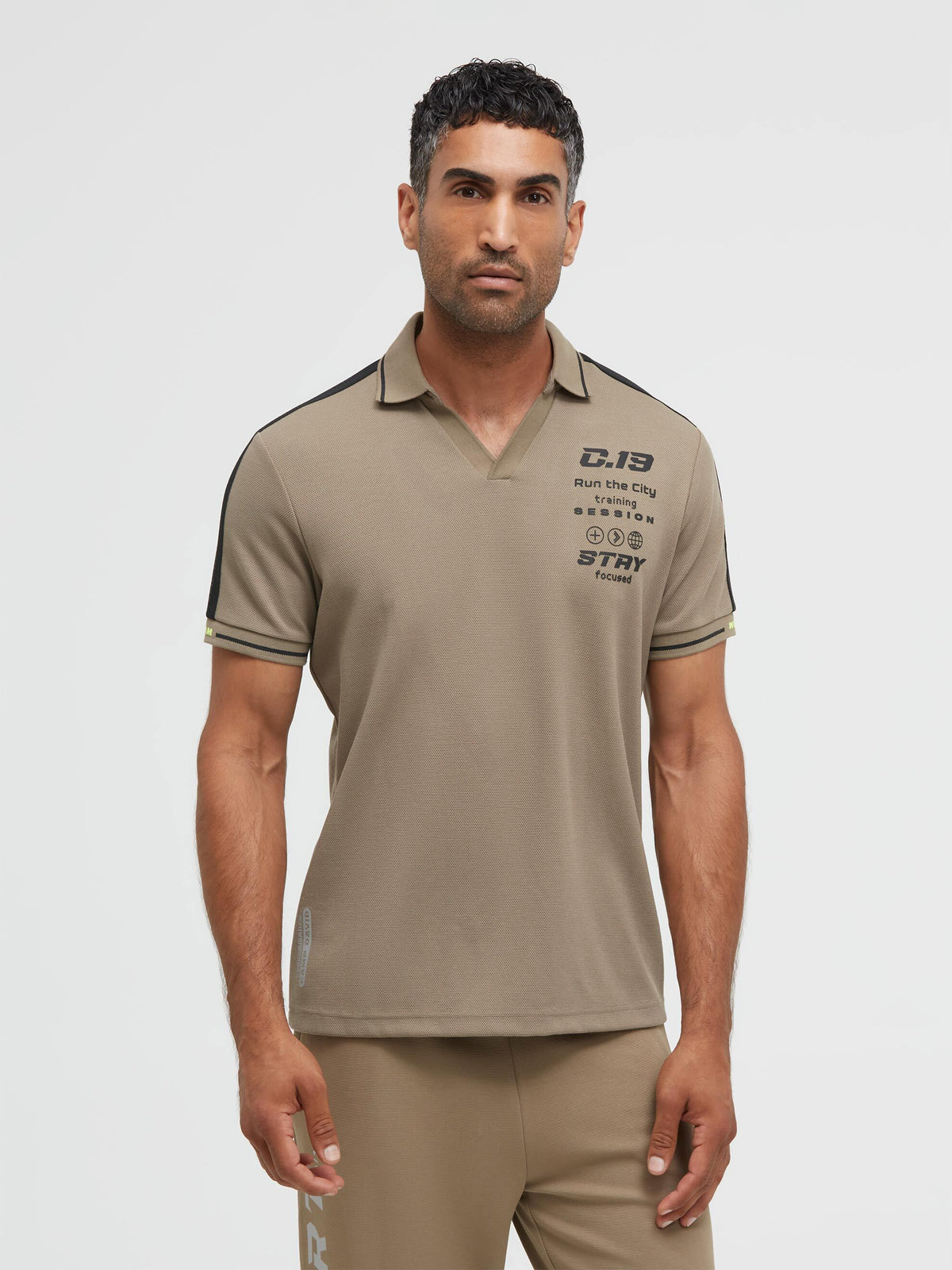 Jacquard-Polo mit Schultertapes und Artworks shadow beige
