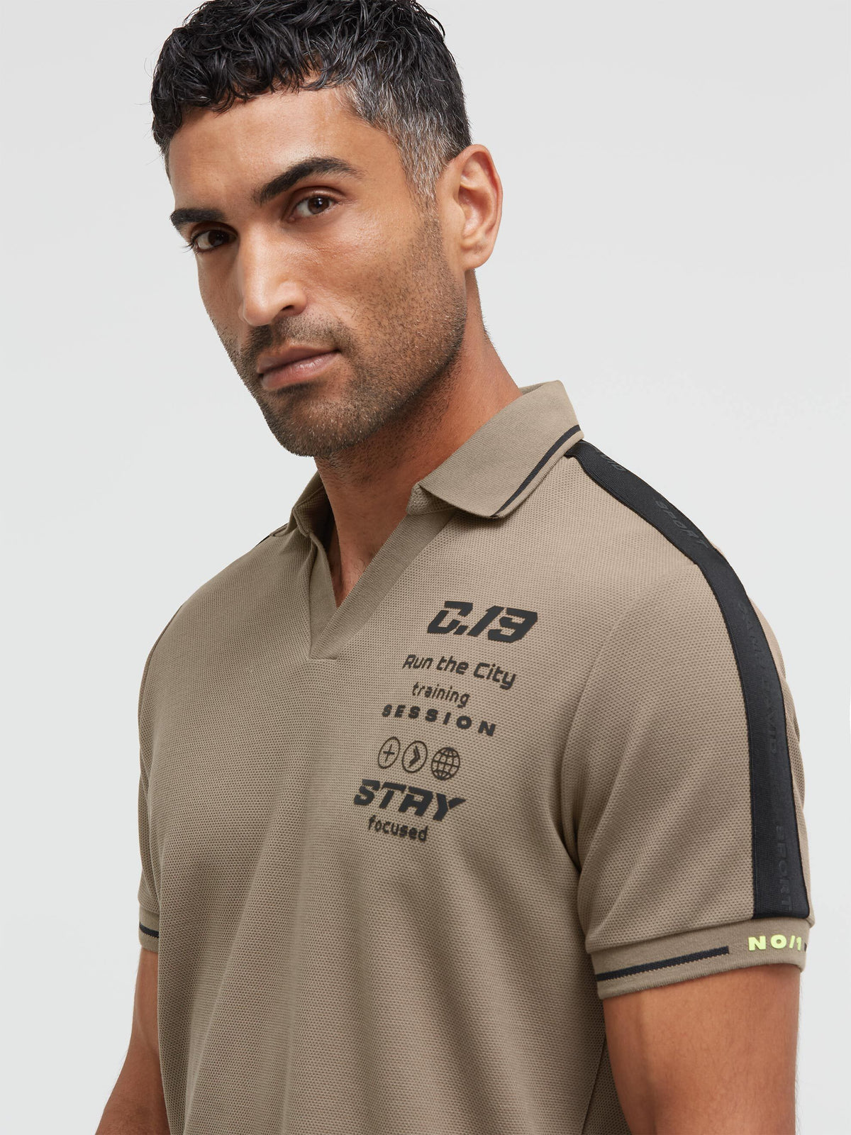 Jacquard-Polo mit Schultertapes und Artworks shadow beige - 4