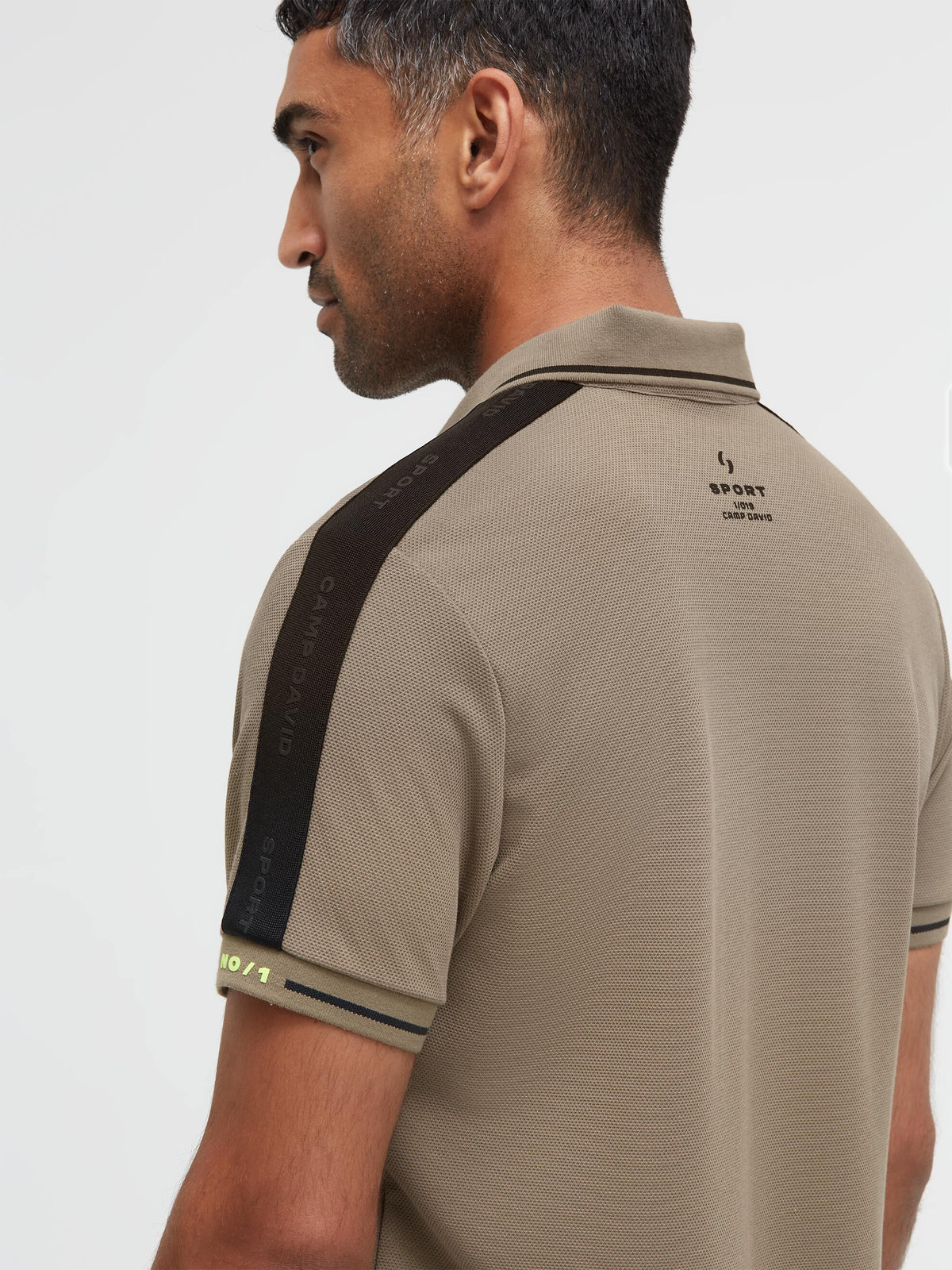 Jacquard-Polo mit Schultertapes und Artworks shadow beige - 6