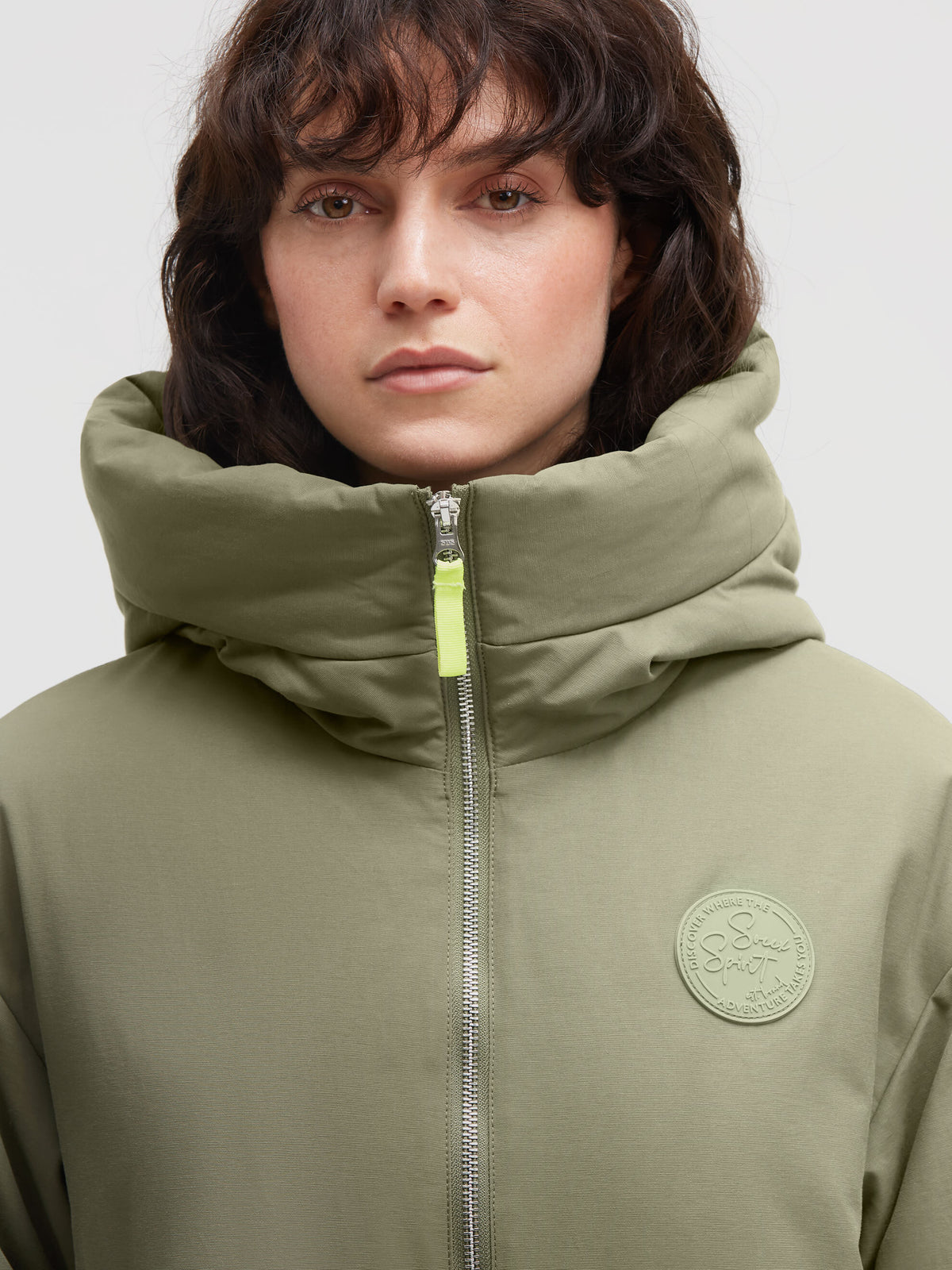 Parka z wyściółką i kapturem