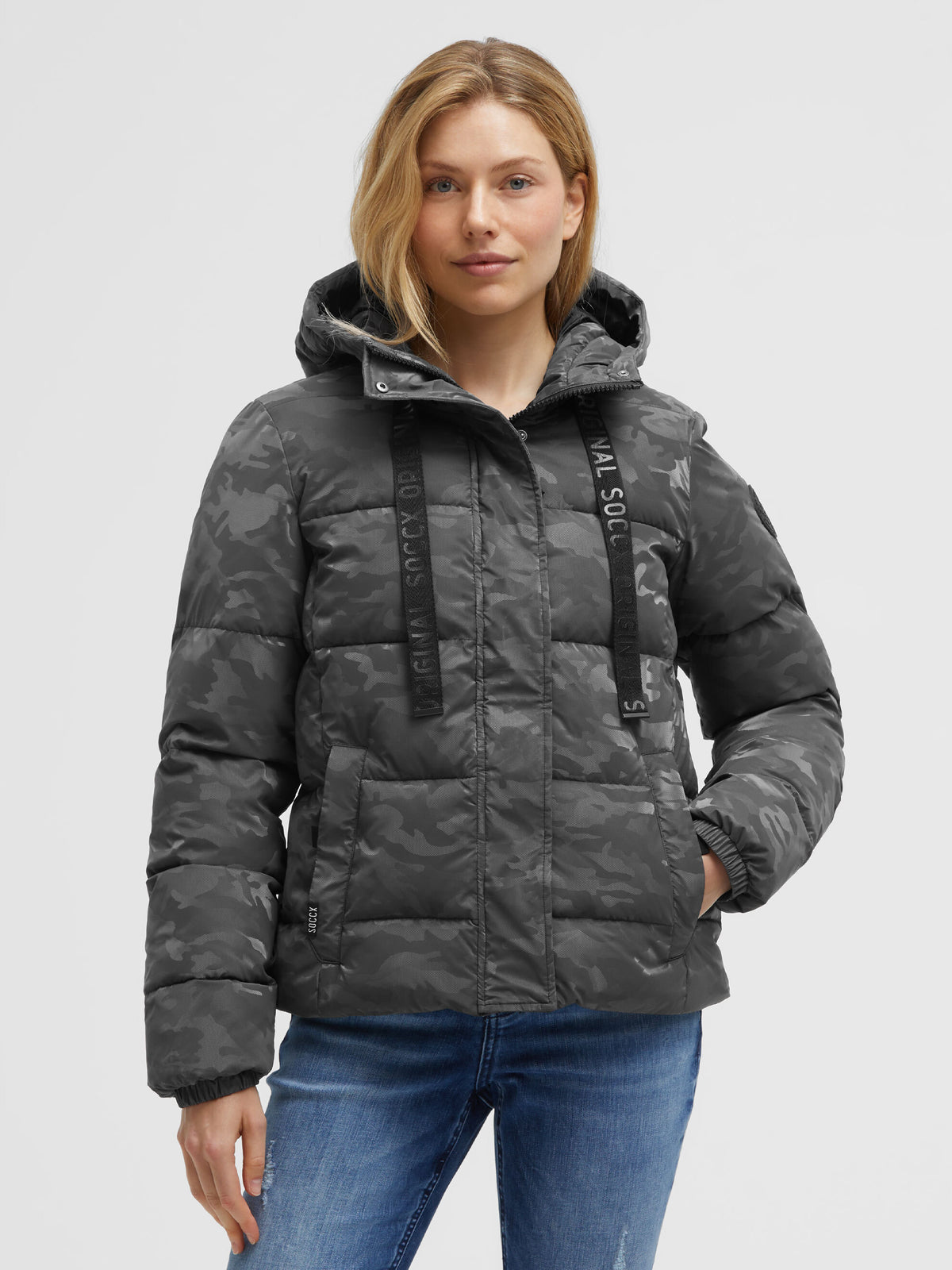 Kurze Steppjacke im Camouflage-Design grey