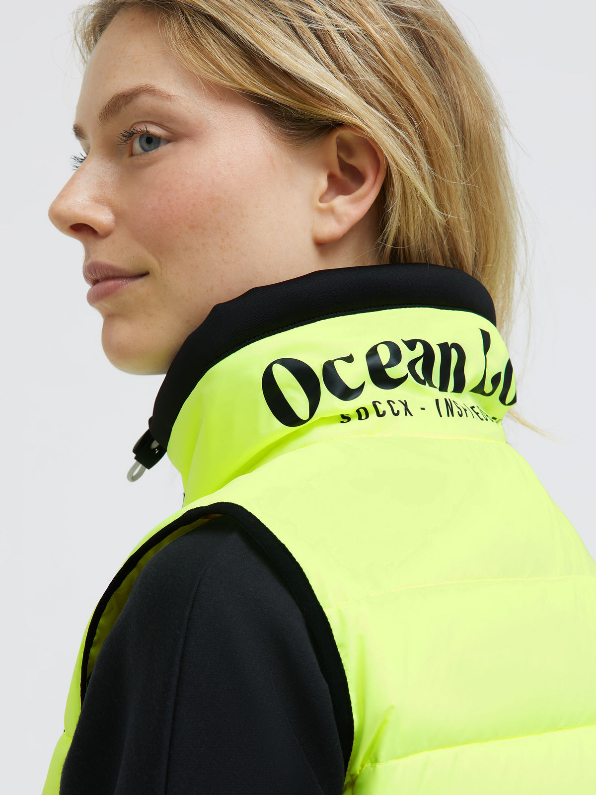 Kurze Steppweste mit Powerstretch-Details neon yellow - 6