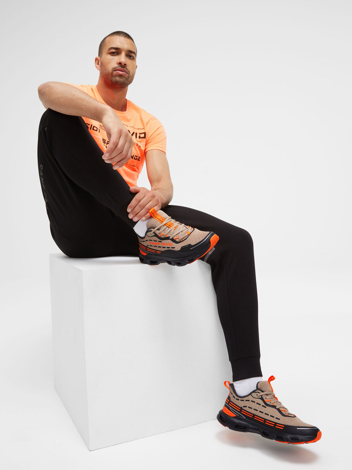 Premium Sneaker im Jacquard-Design sand - 2