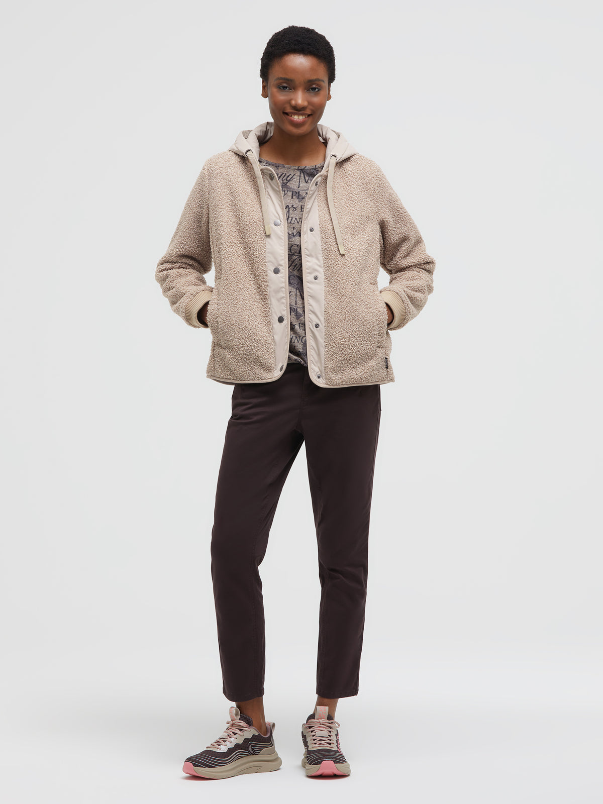 Bouclé-Blouson mit Kapuze im Materialmix almond cream