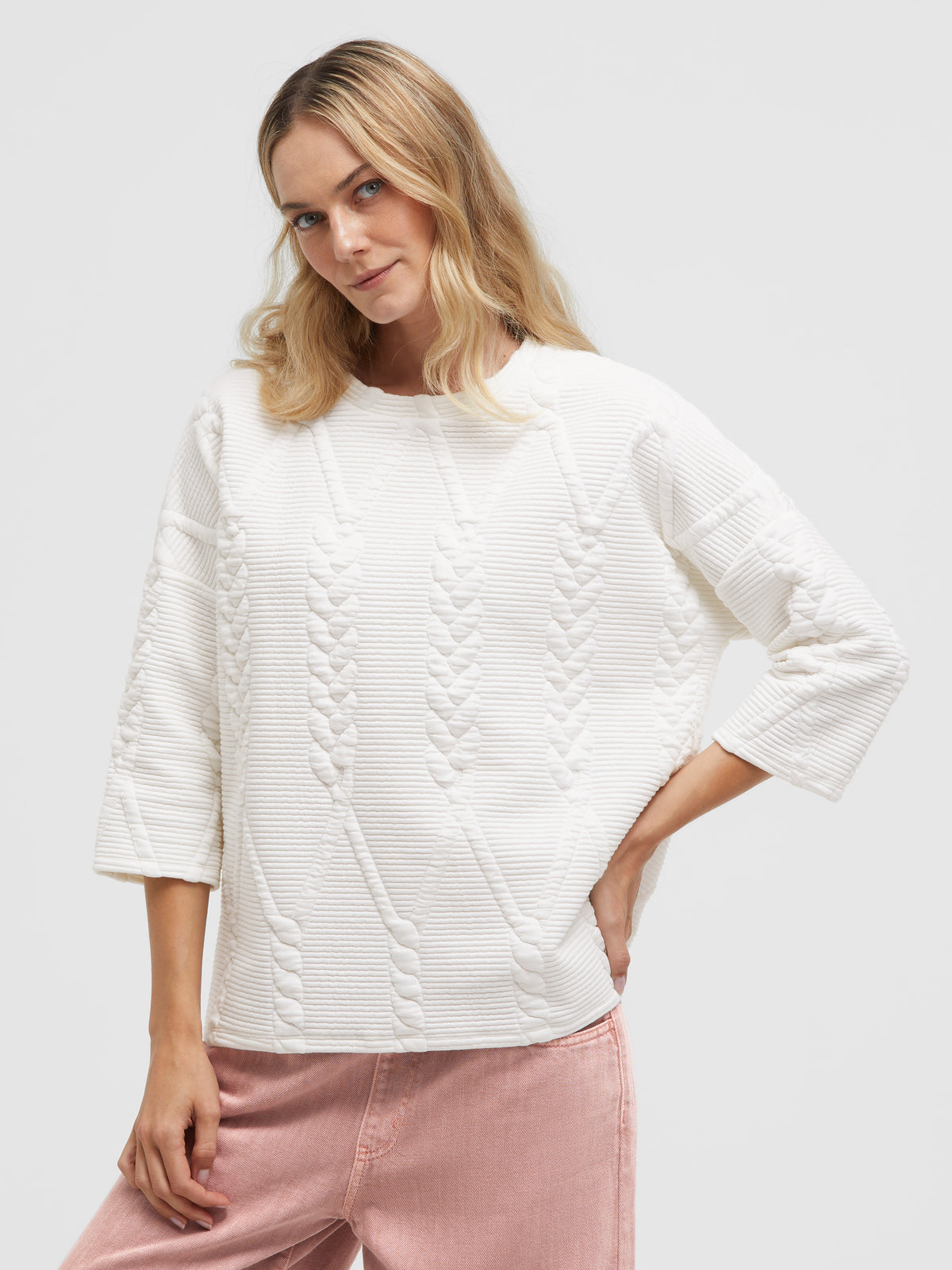 Bluza o wyrazistym kroju z rękawami 3/4 - 2